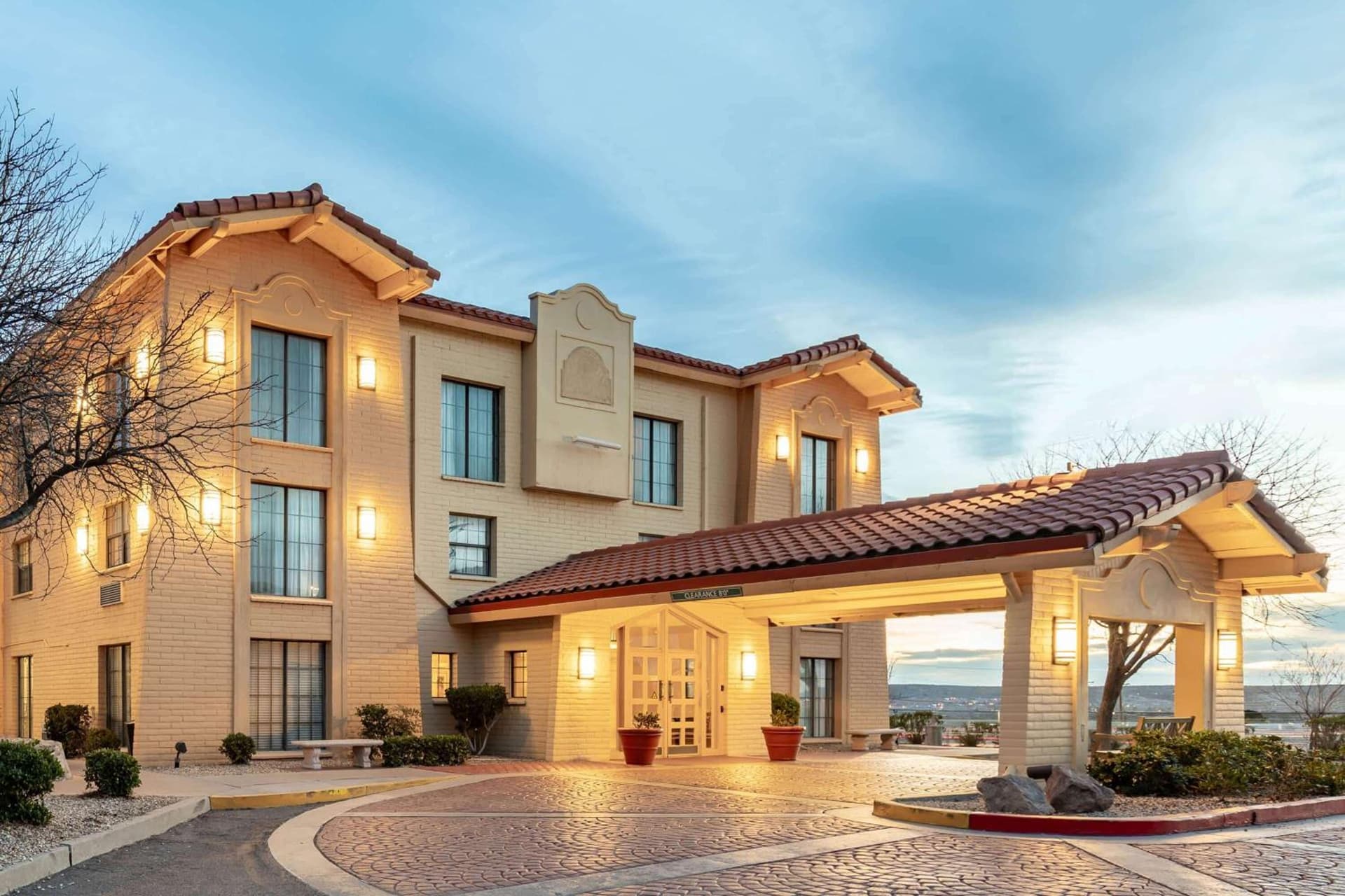 La Quinta Inn by Wyndham El Paso West gallery photo in El Paso, TX — image 24