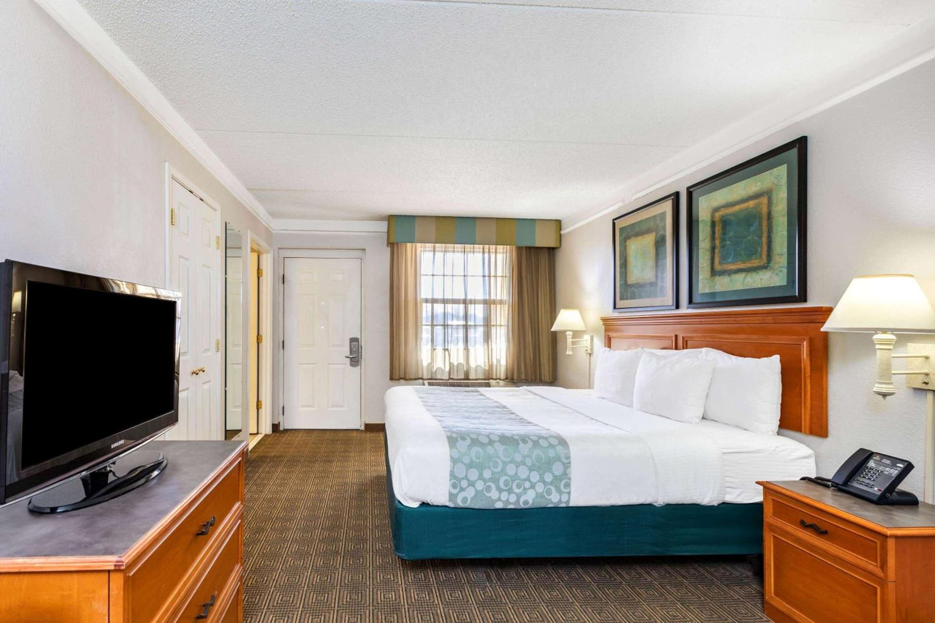 La Quinta Inn by Wyndham El Paso West gallery photo in El Paso, TX — image 8