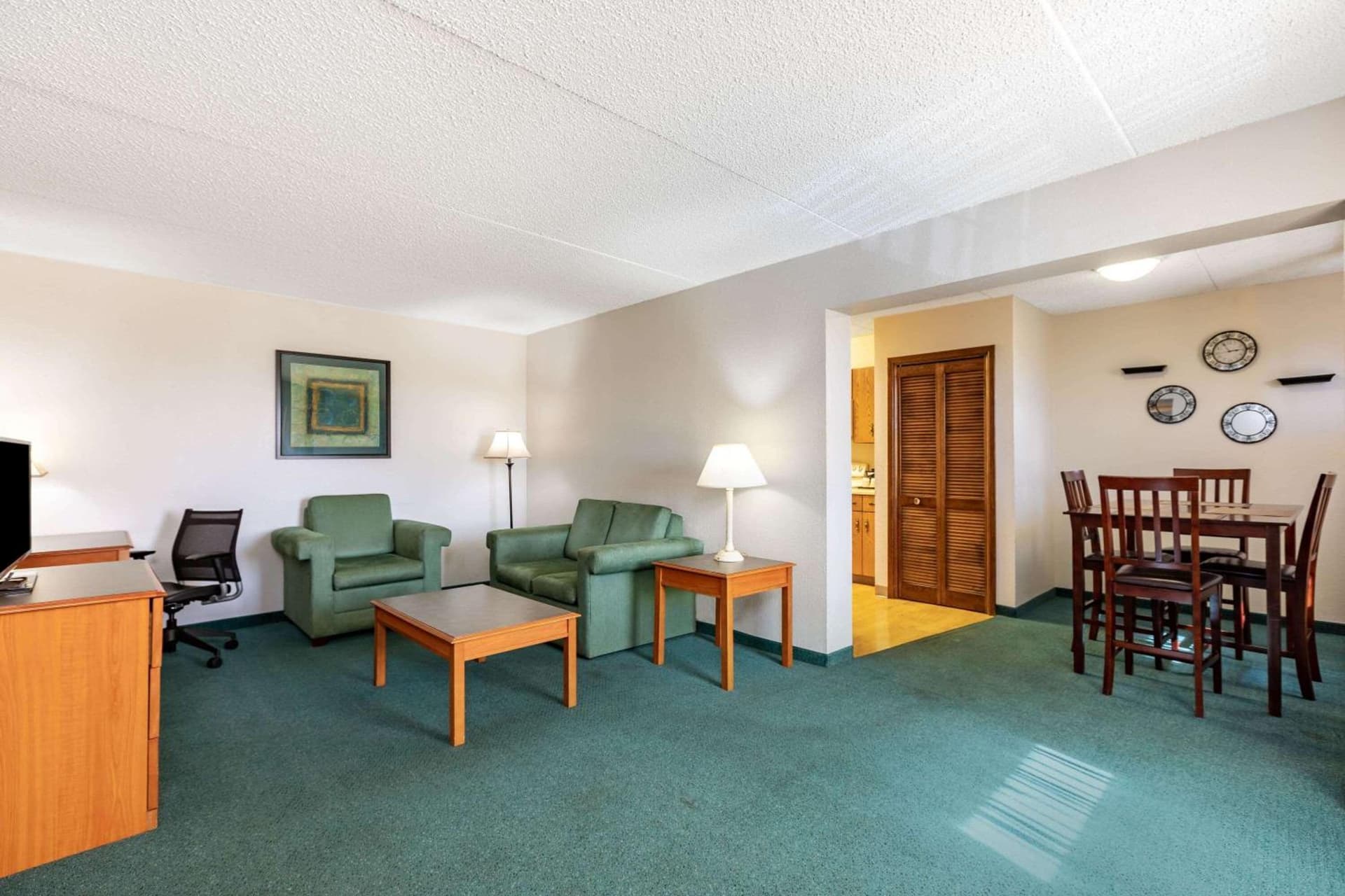 La Quinta Inn by Wyndham El Paso West gallery photo in El Paso, TX — image 10