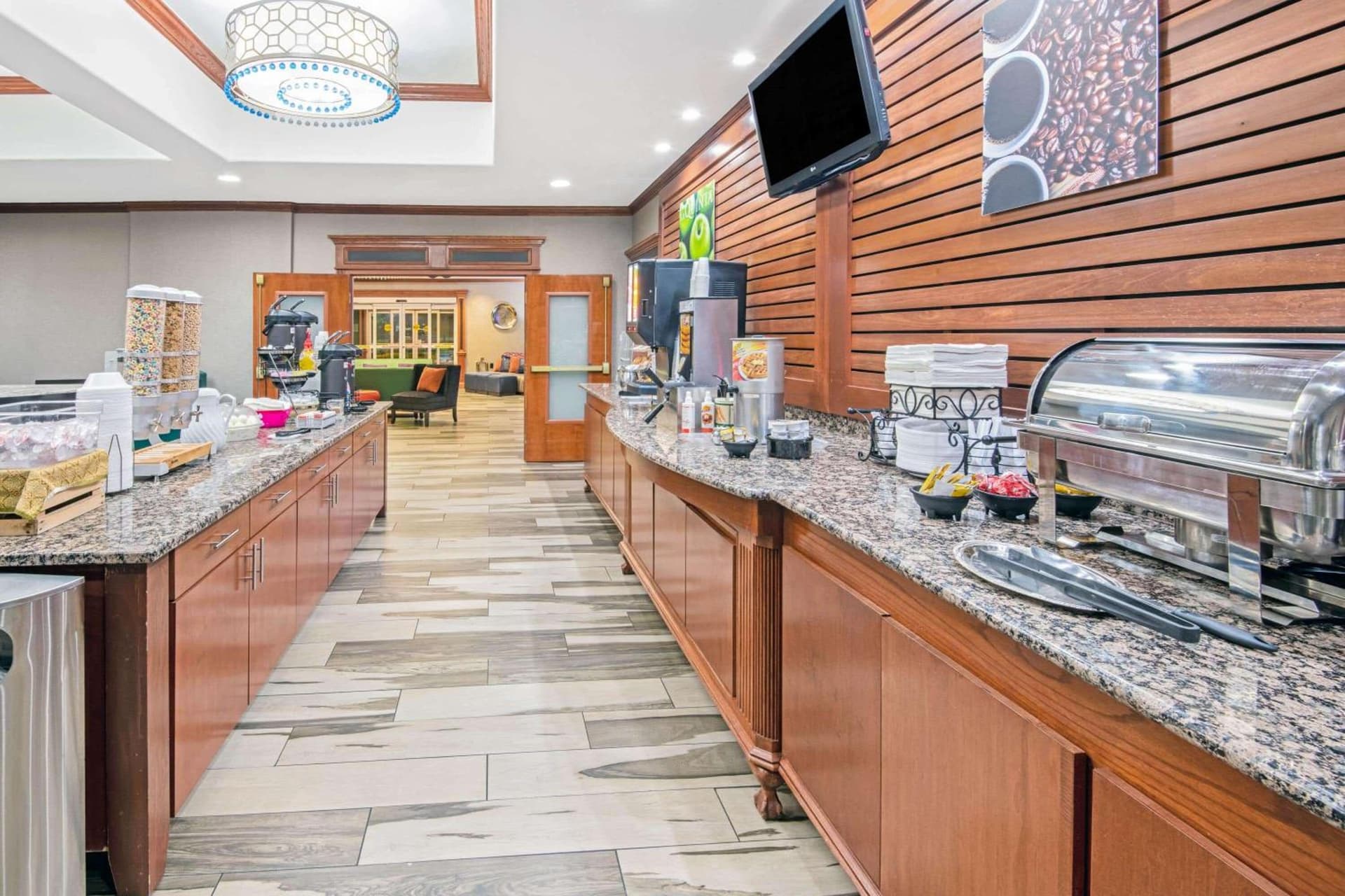 La Quinta by Wyndham Oklahoma City - Moore gallery photo in Moore, OK — image 24