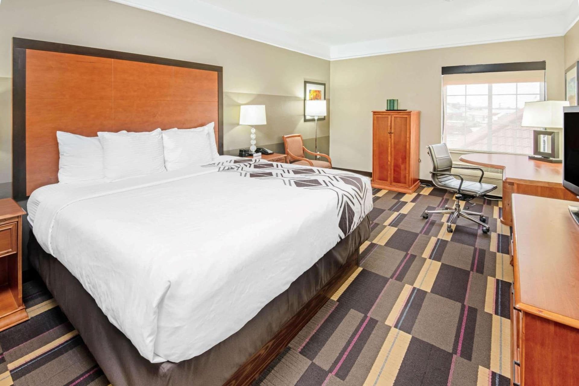 La Quinta by Wyndham Oklahoma City - Moore gallery photo in Moore, OK — image 9