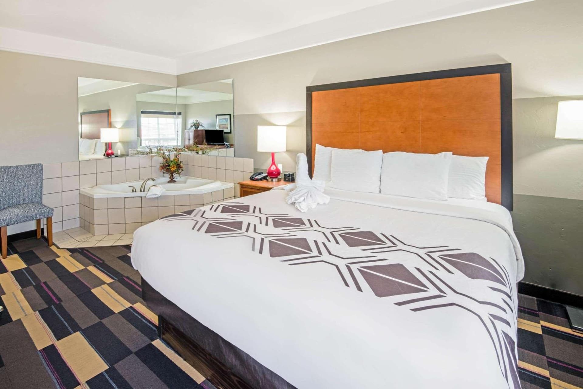 La Quinta by Wyndham Oklahoma City - Moore gallery photo in Moore, OK — image 6