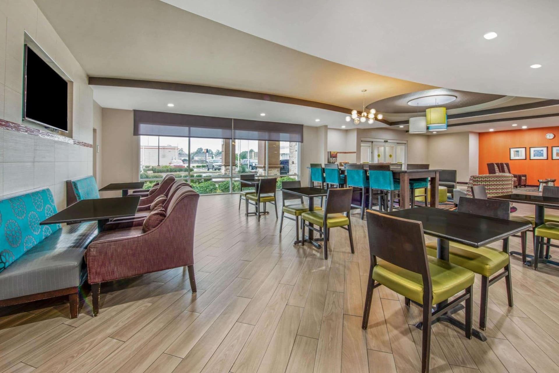 La Quinta by Wyndham Houston Humble Atascocita gallery photo in Humble, TX — image 9