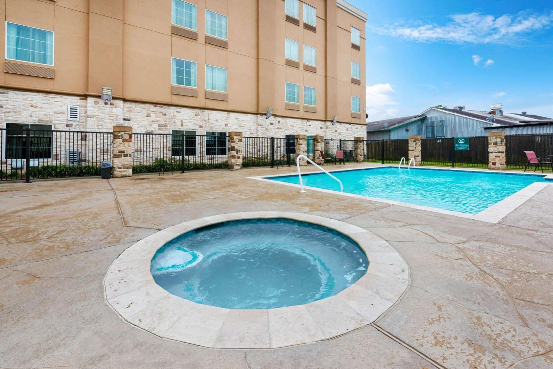 La Quinta by Wyndham Houston Humble Atascocita gallery photo in Humble, TX — image 8