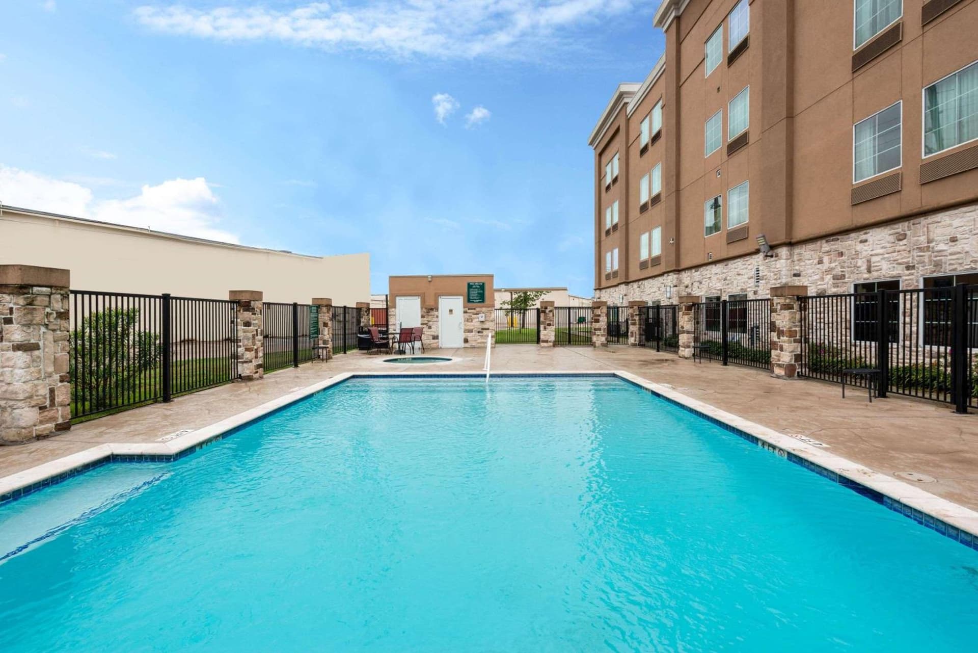 La Quinta by Wyndham Houston Humble Atascocita gallery photo in Humble, TX — image 6