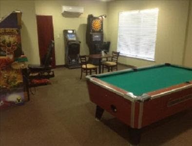 PetroStay Inn & Suites Cotulla interior in Cotulla, TX — gallery photo 2