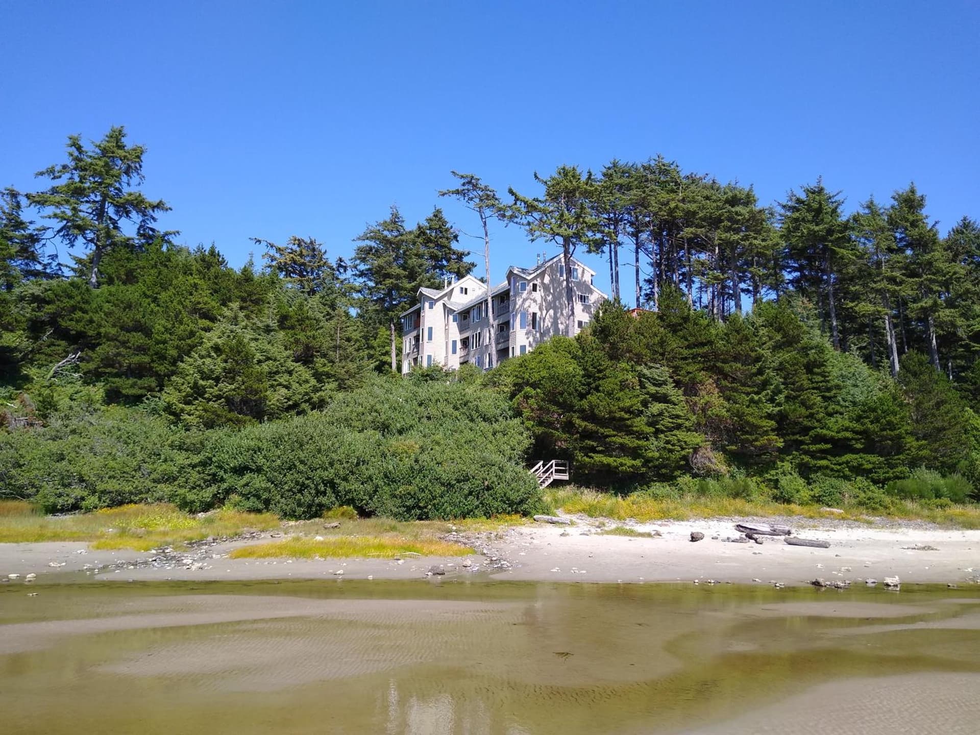 Starfish Point featured exterior or lobby in Newport, OR — similar hotel