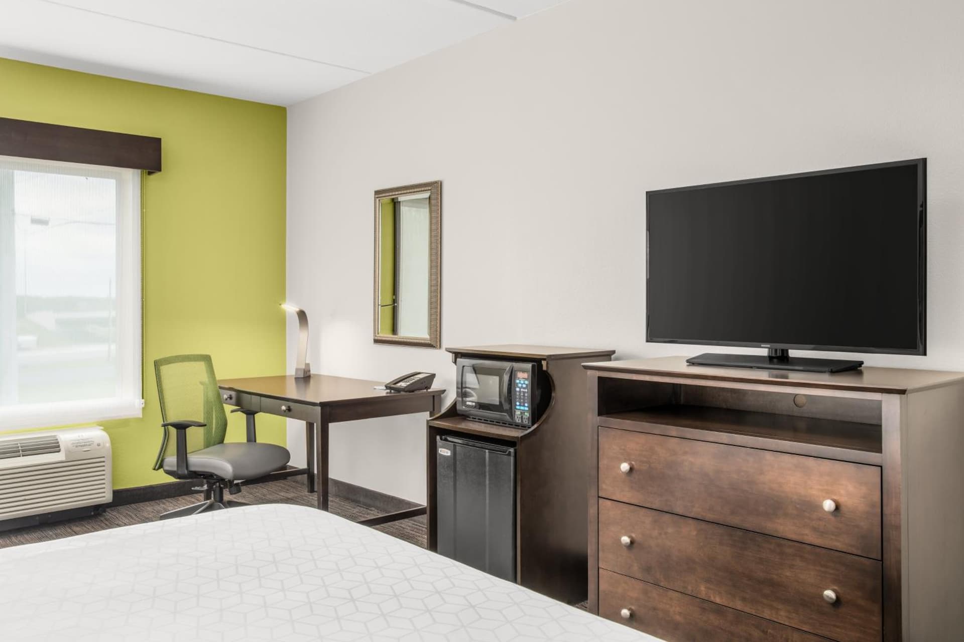 Holiday Inn Express & Suites Wilmington-Newark by IHG gallery photo in Newark, DE — image 66