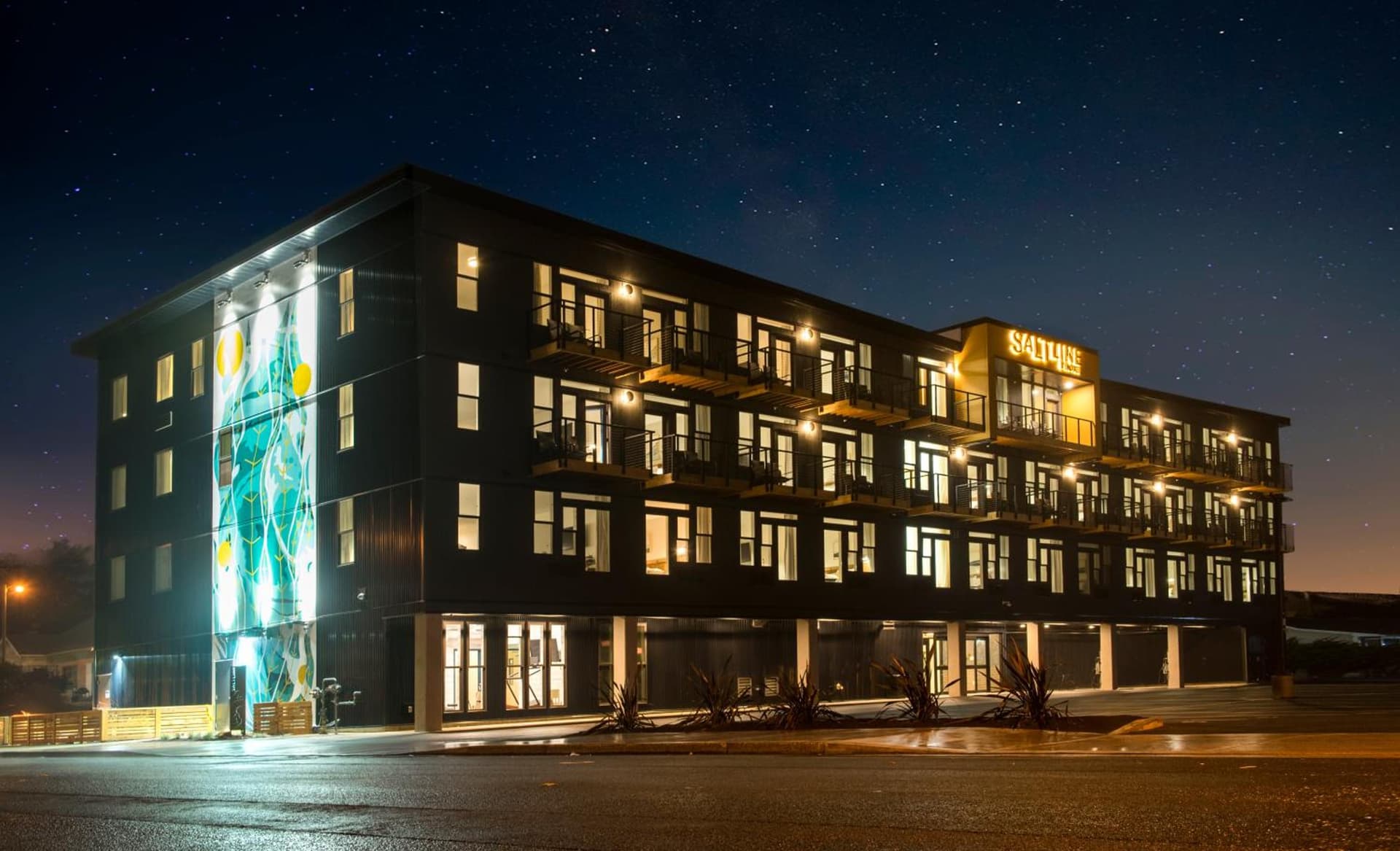 SALTLINE exterior or lobby in Seaside, OR — main listing photo