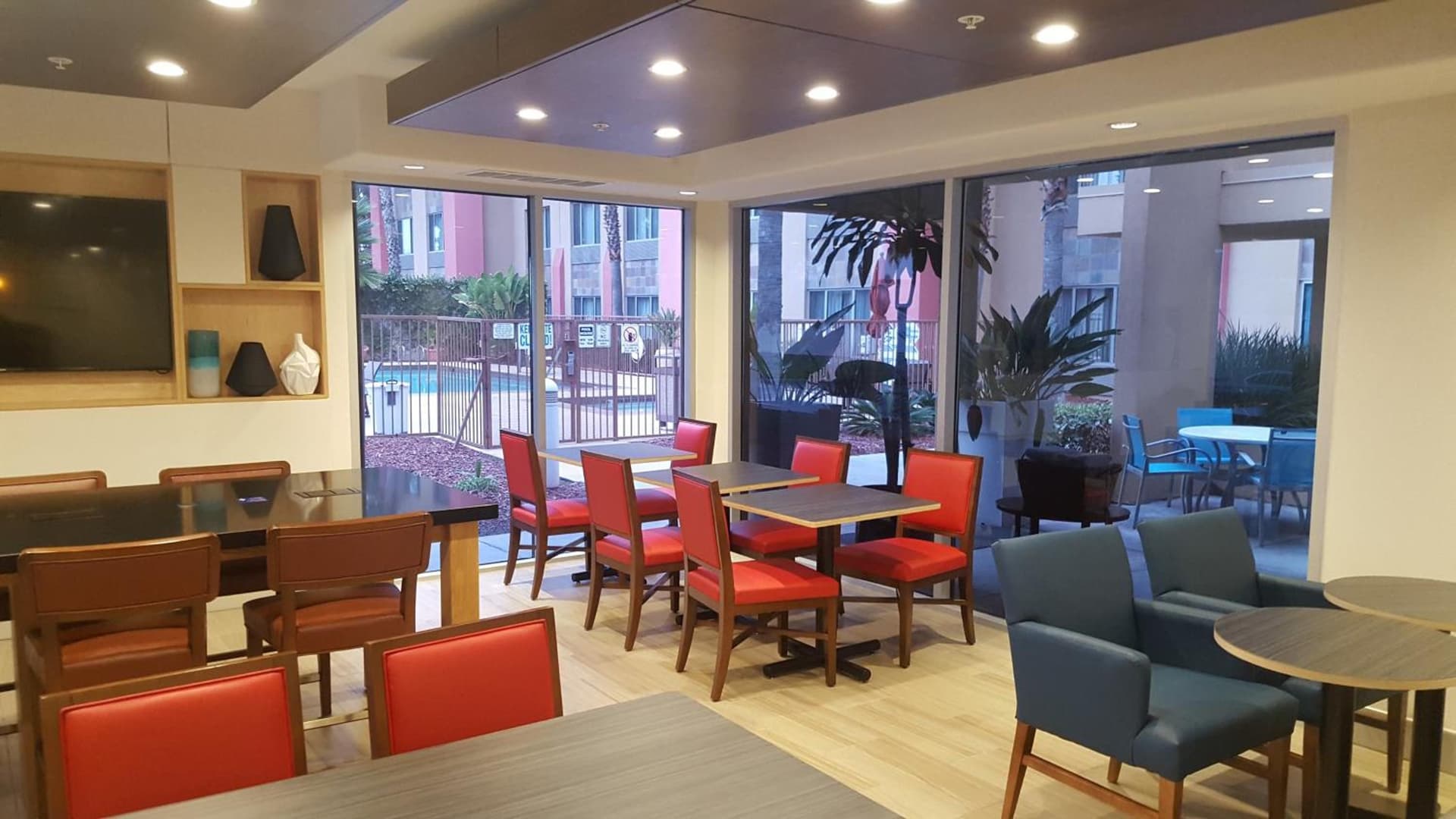Holiday Inn Express Fremont - Milpitas Central by IHG gallery photo in Fremont, CA — image 105