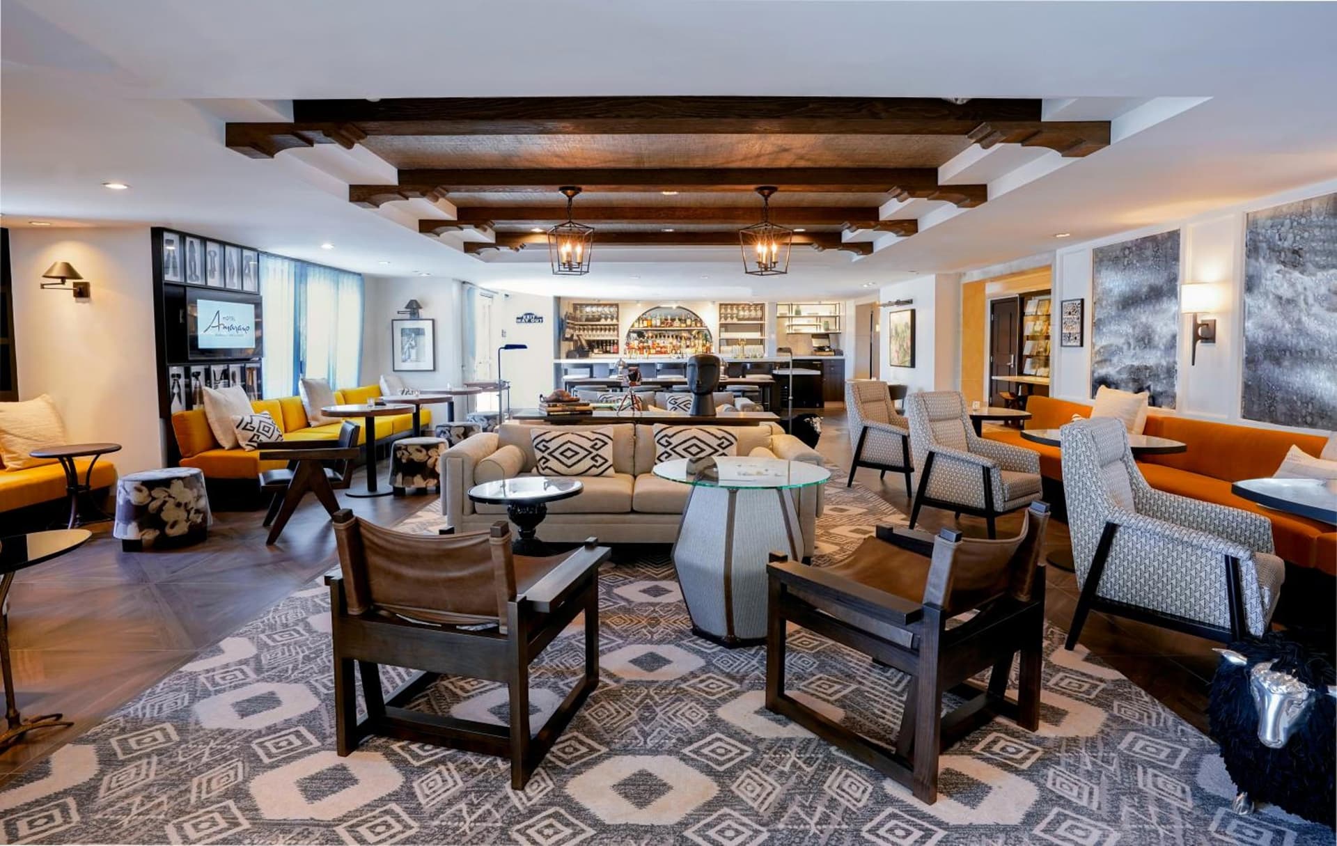 Hotel Amarano Burbank-Hollywood interior in Burbank, CA — gallery photo 2