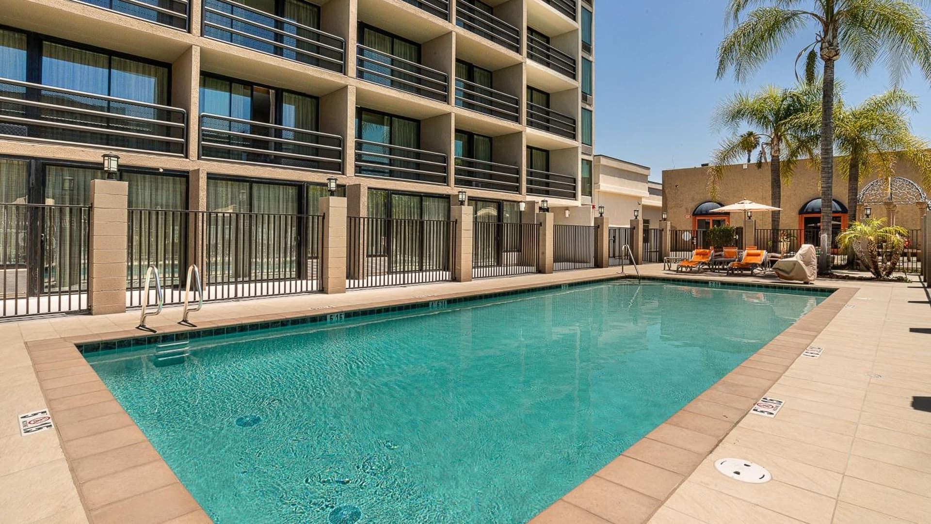 Holiday Inn Express Fullerton-Anaheim by IHG gallery photo in Fullerton, CA — image 25