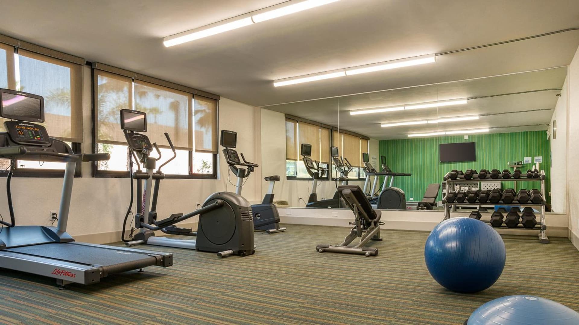 Holiday Inn Express Fullerton-Anaheim by IHG gallery photo in Fullerton, CA — image 21