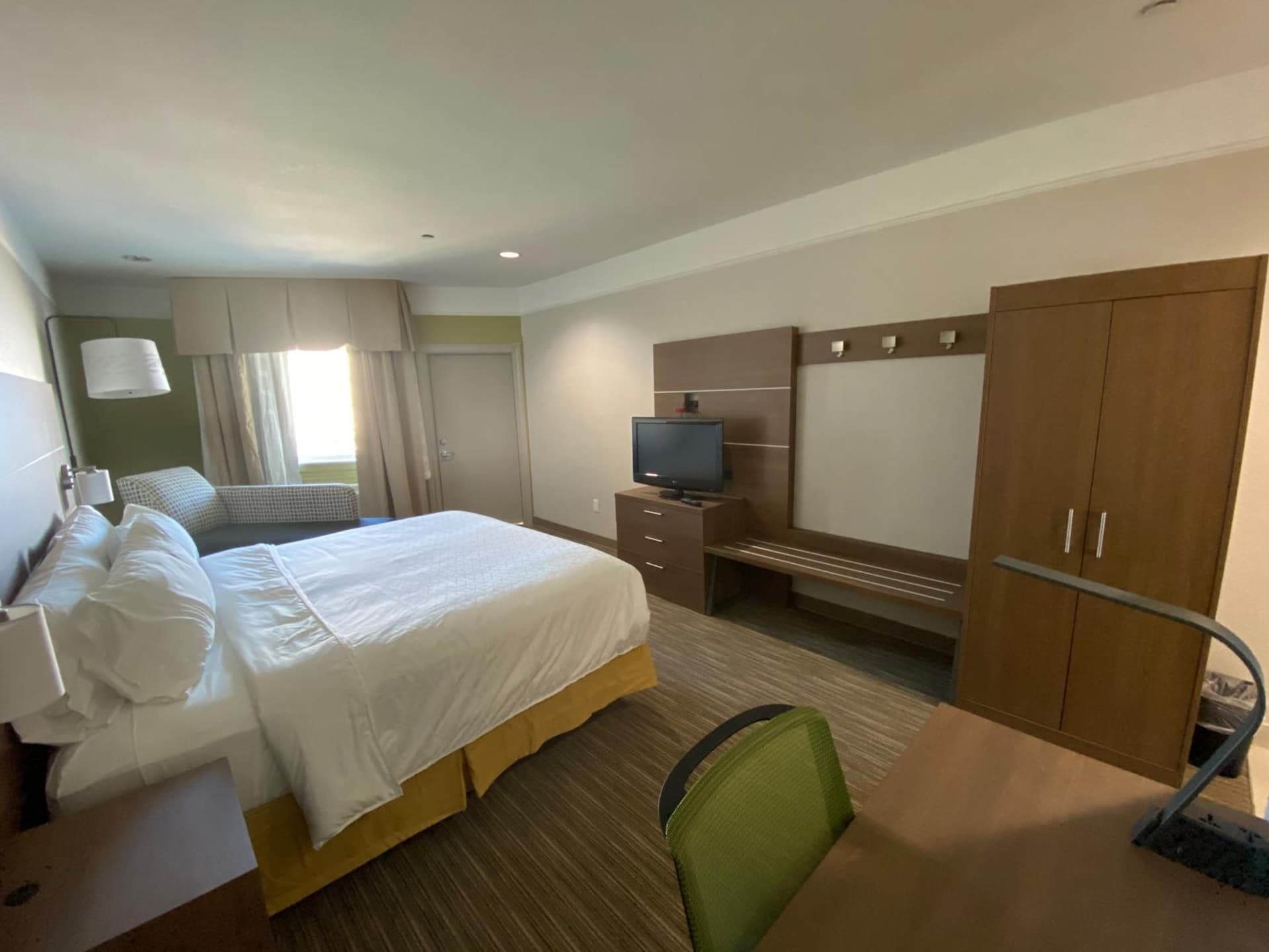 Holiday Inn Express & Suites Galveston West-Seawall gallery photo in Galveston, TX — image 28