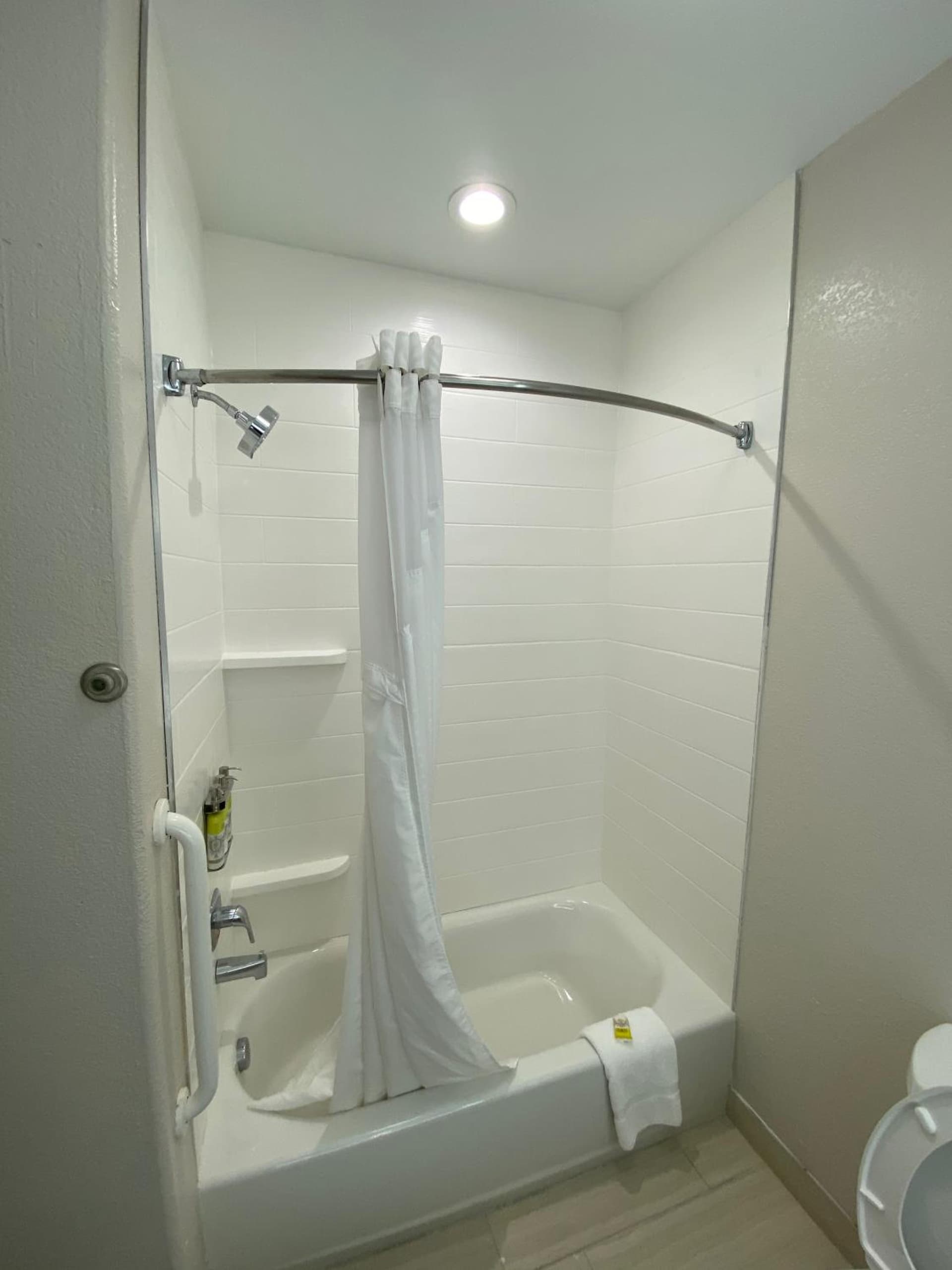 Holiday Inn Express & Suites Galveston West-Seawall gallery photo in Galveston, TX — image 13