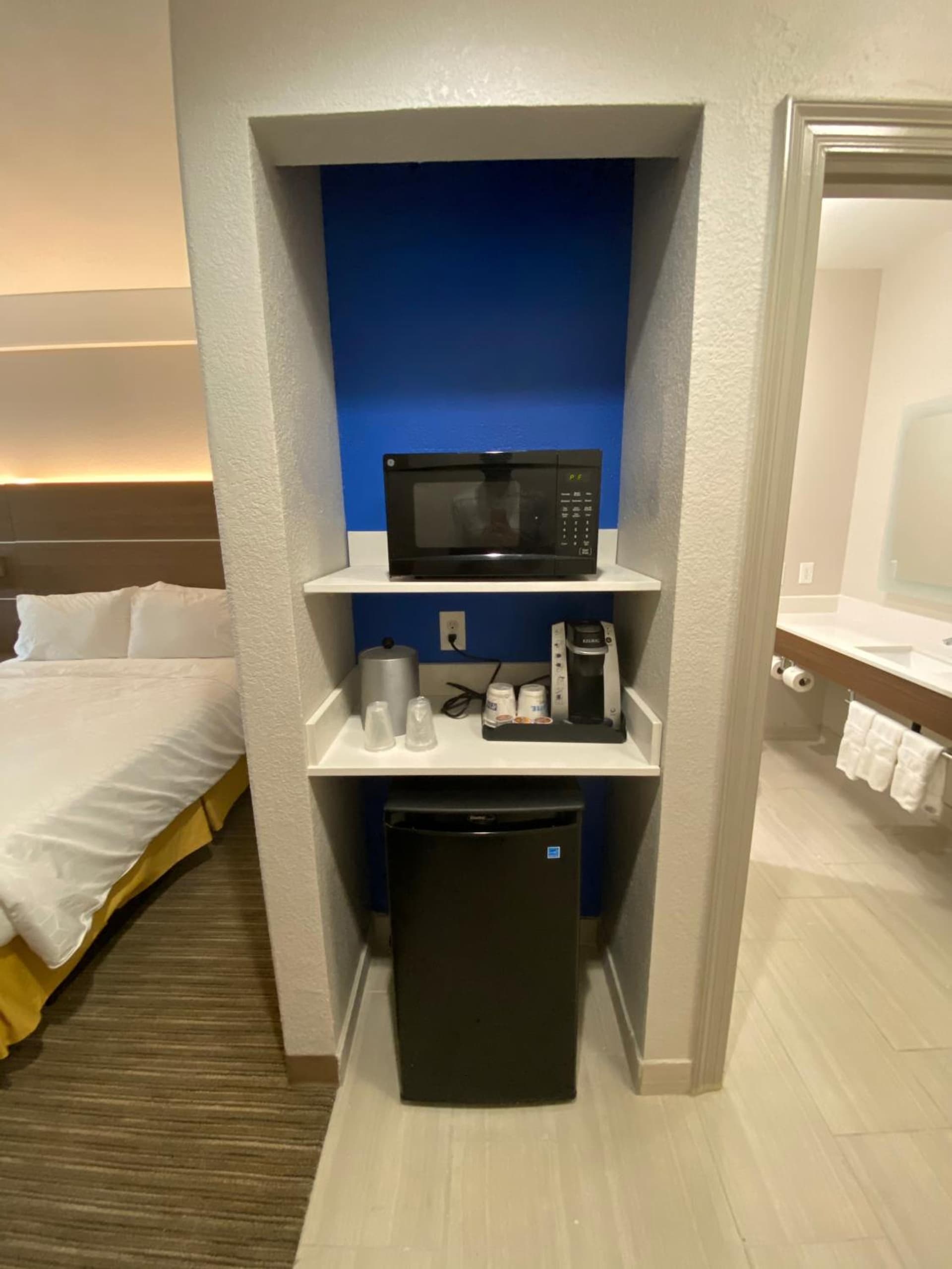 Holiday Inn Express & Suites Galveston West-Seawall gallery photo in Galveston, TX — image 35