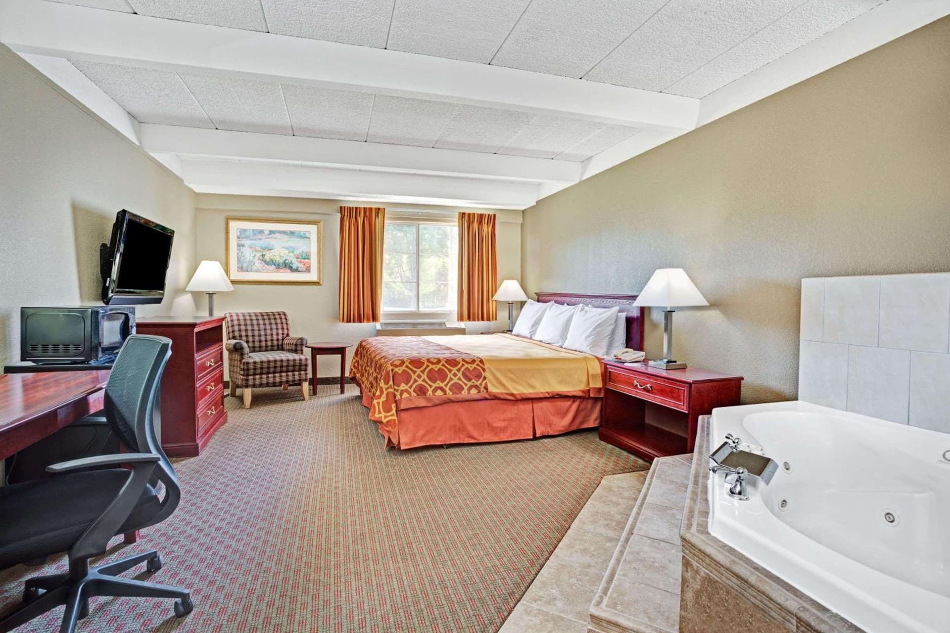 Travelodge by Wyndham Iowa City gallery photo in Iowa City, IA — image 5