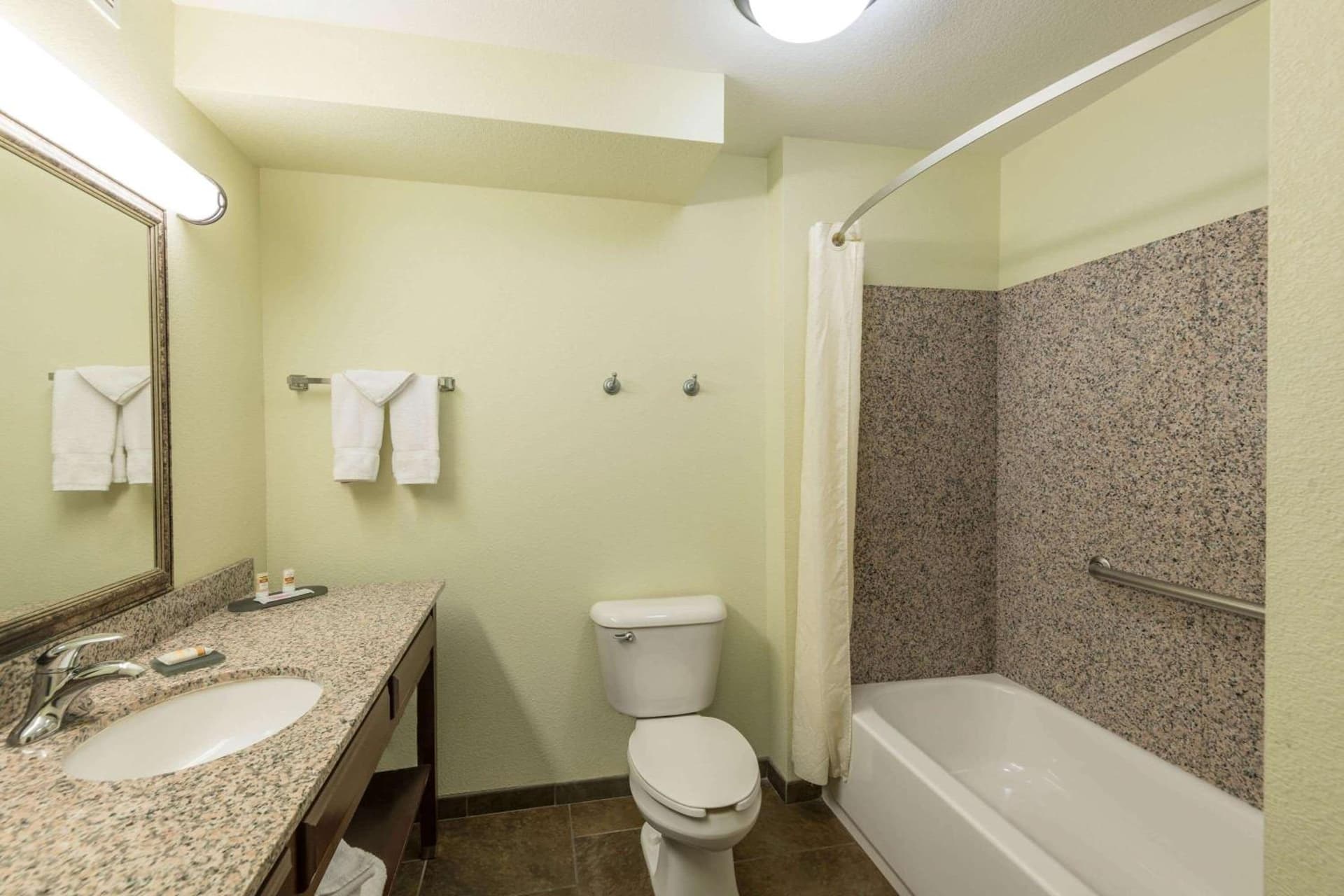 La Quinta by Wyndham Las Vegas Airport South gallery photo in Las Vegas, NV — image 28