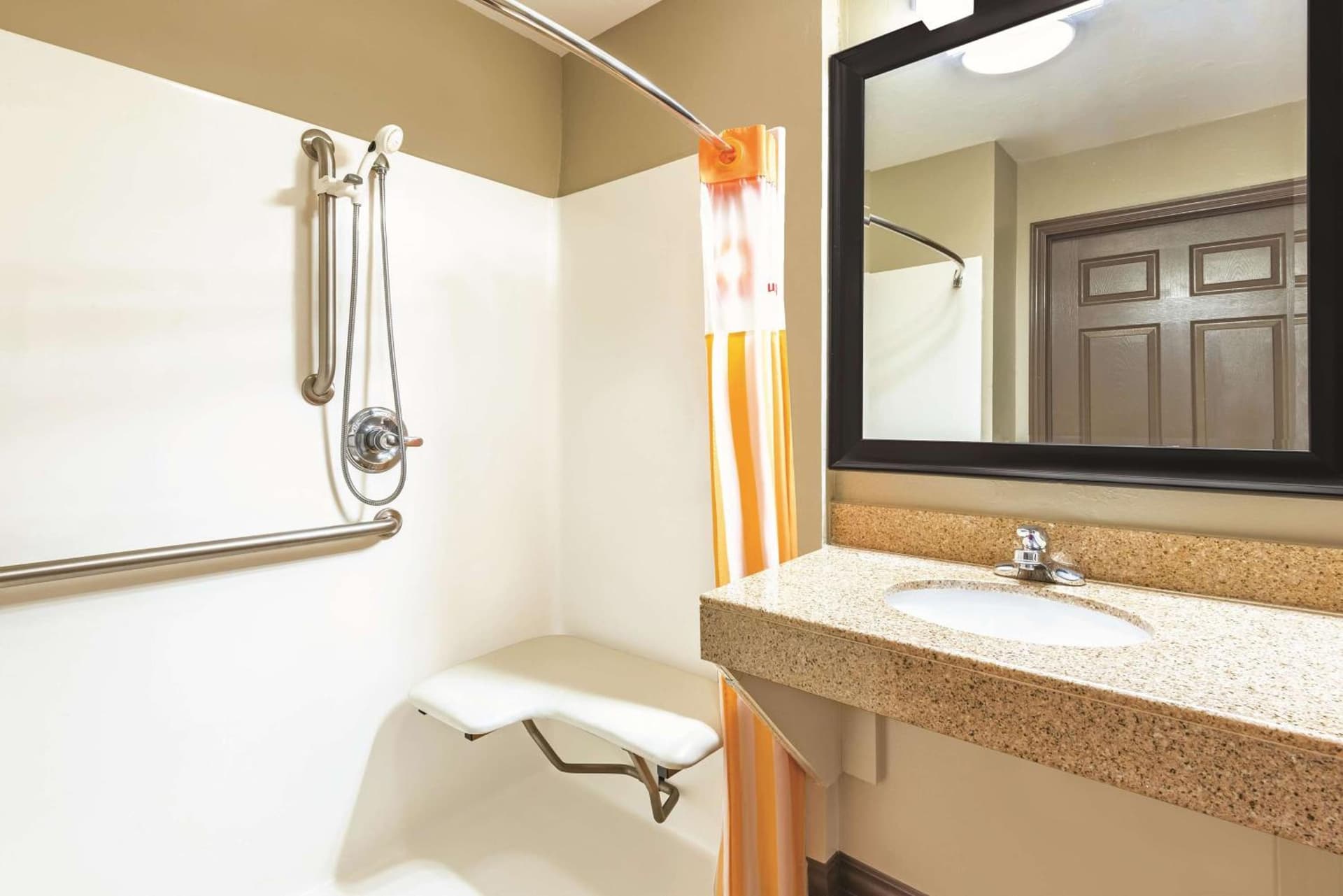 La Quinta by Wyndham Oklahoma City - Moore gallery photo in Moore, OK — image 23