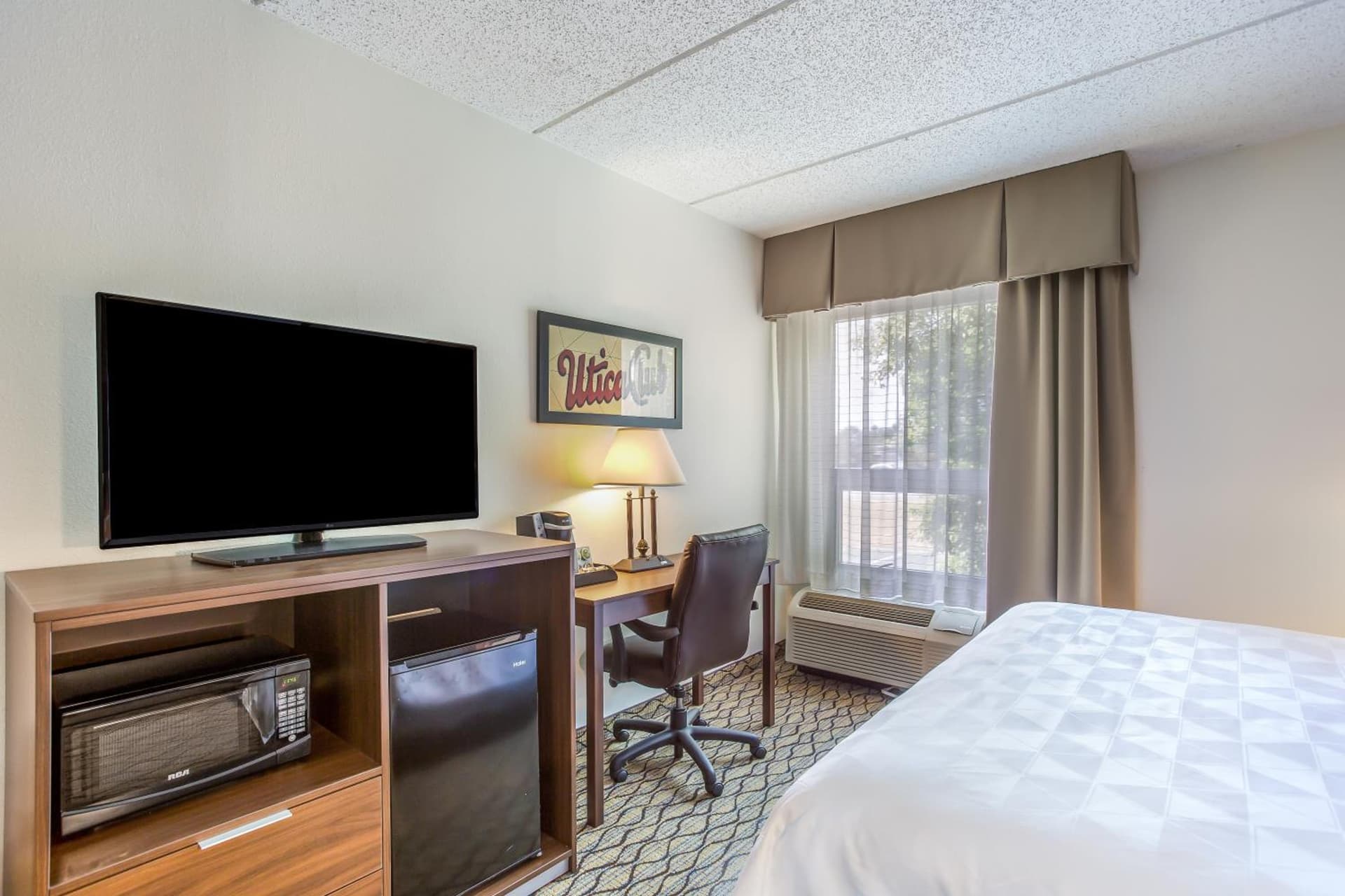 Burrstone Inn, an Ascend Collection Hotel gallery photo in Utica, NY — image 49