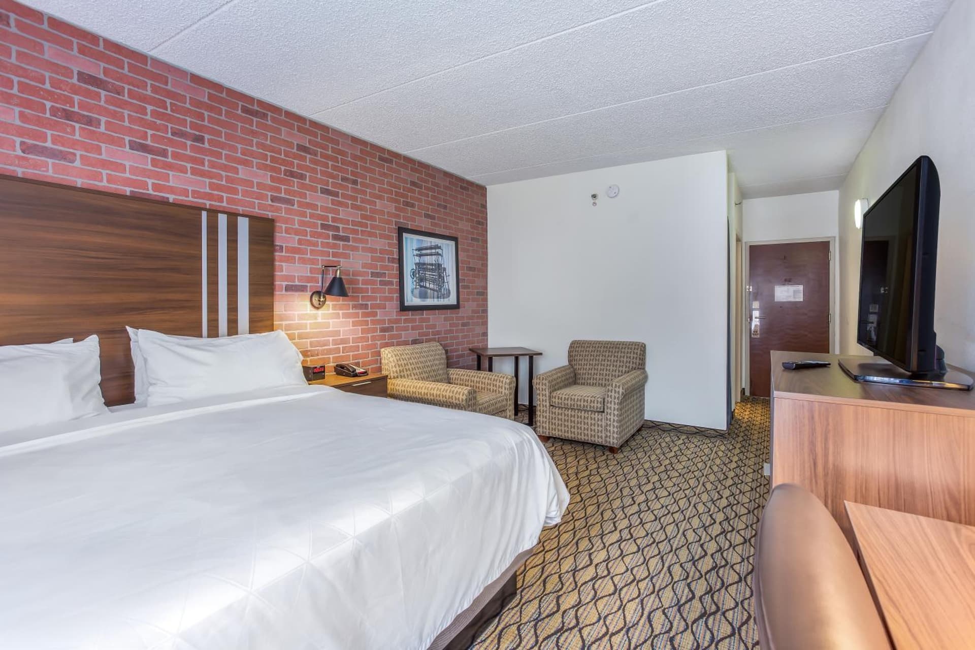 Burrstone Inn, an Ascend Collection Hotel gallery photo in Utica, NY — image 62