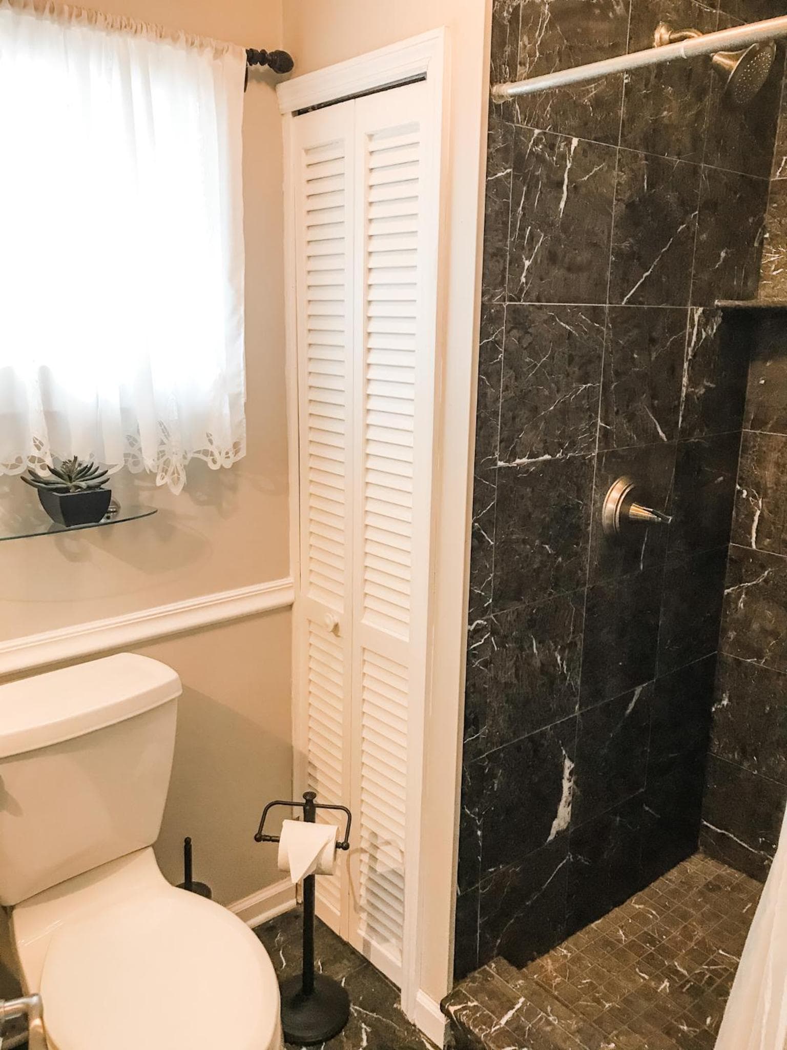 The Dahlonega Square Hotel interior in Dahlonega, GA — gallery photo 2