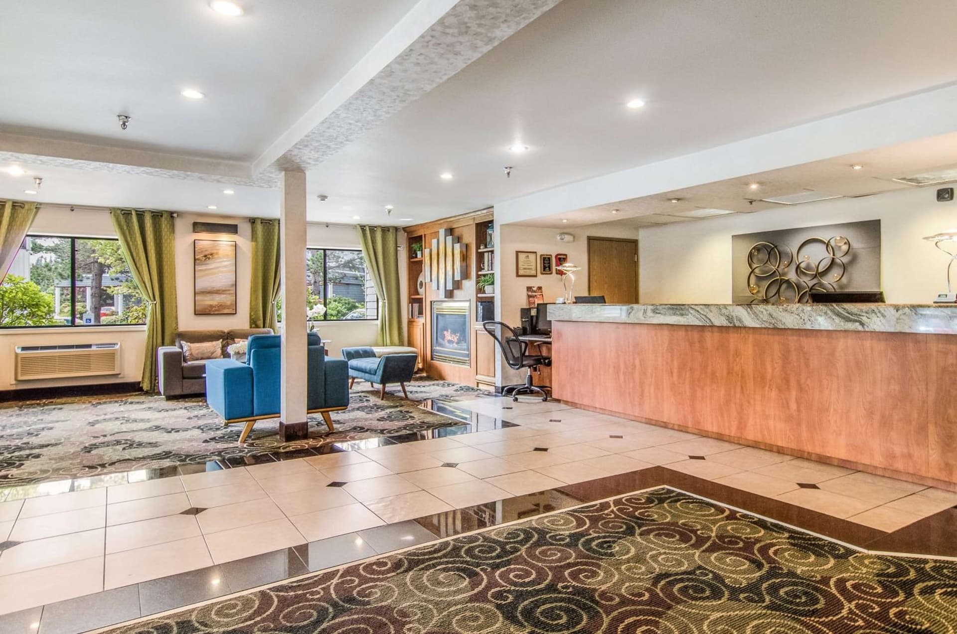 GuestHouse Inn & Suites Poulsbo interior in Poulsbo, WA — gallery photo 2