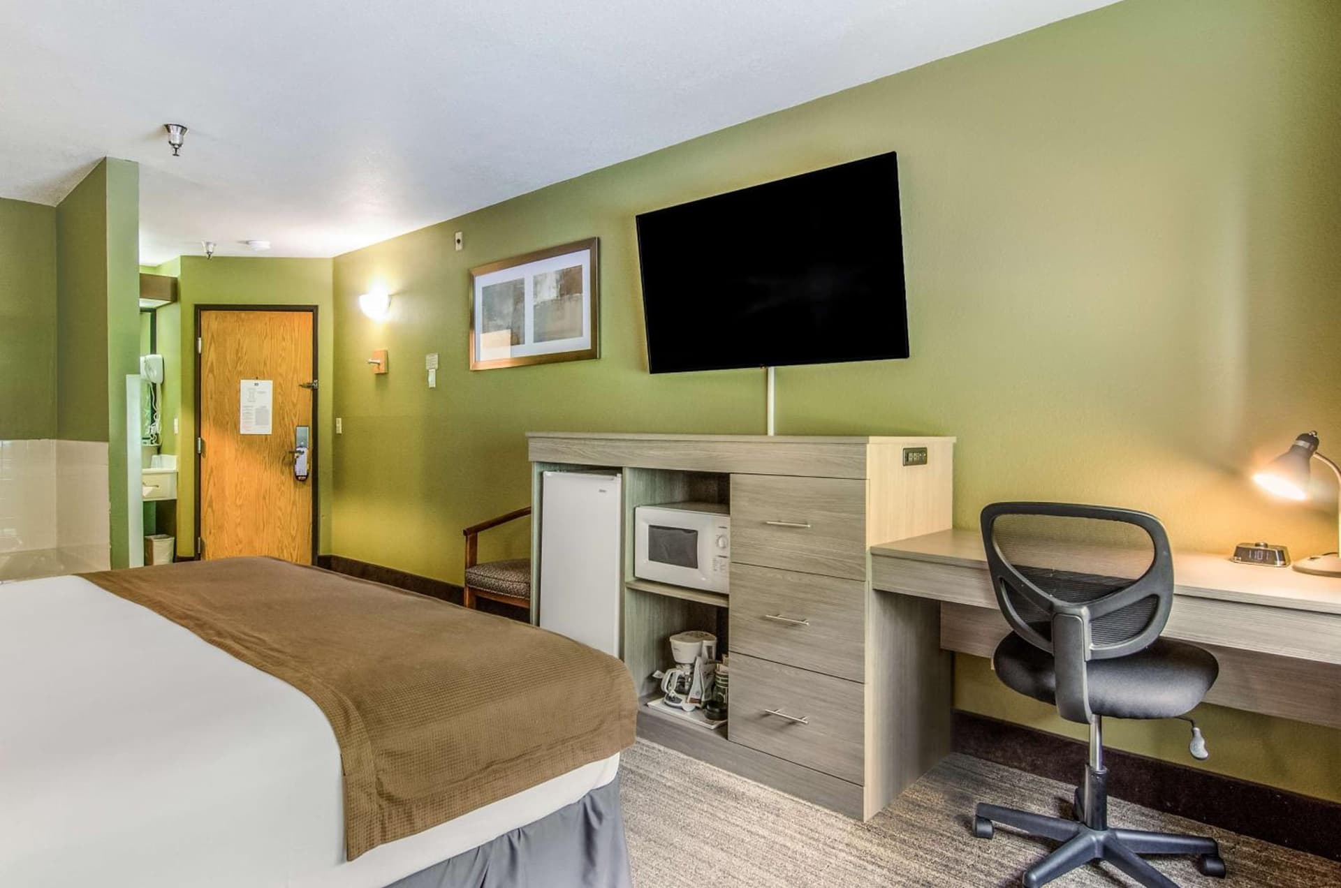 GuestHouse Inn & Suites Poulsbo gallery photo in Poulsbo, WA — image 22