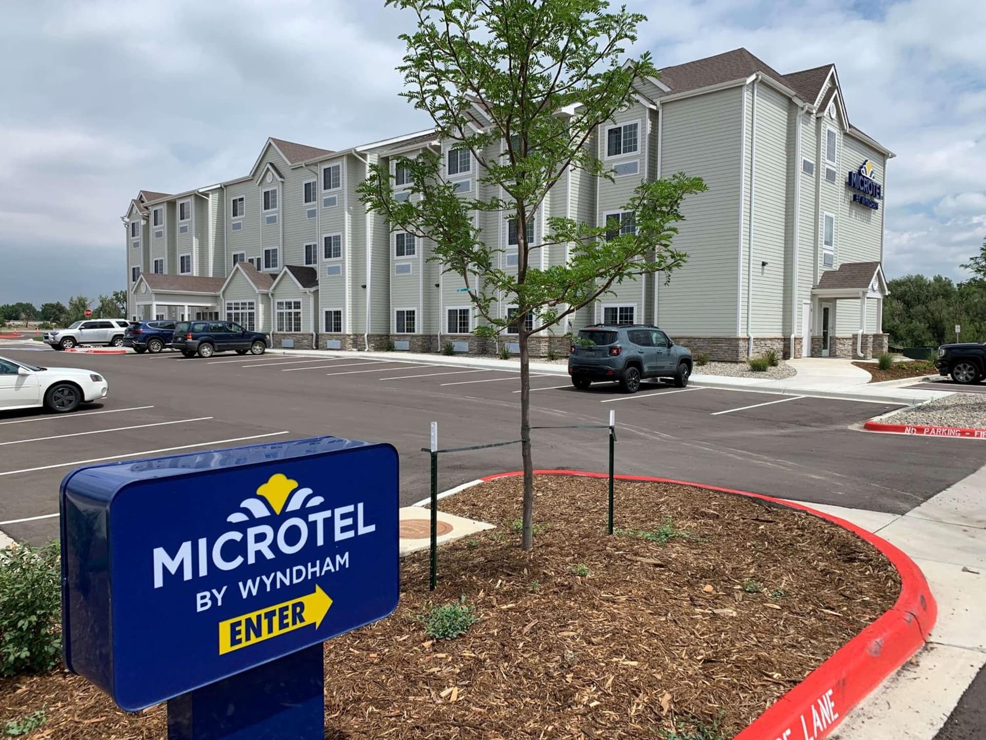 Microtel Inn & Suites by Wyndham Fountain Fort Carson featured exterior or lobby in Fountain, CO — similar hotel