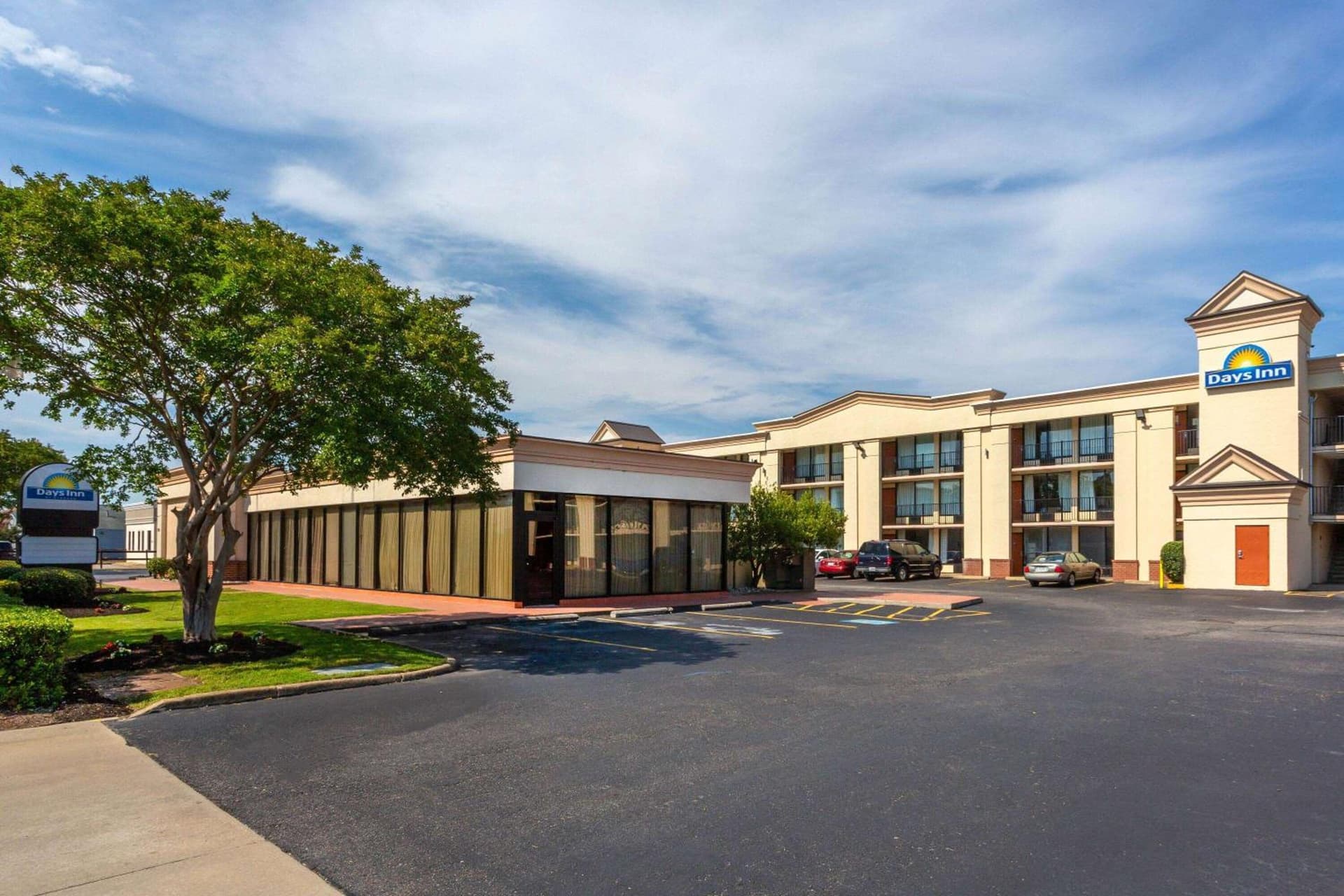 Red Roof Inn Hampton Coliseum featured exterior or lobby in Hampton, VA — similar hotel