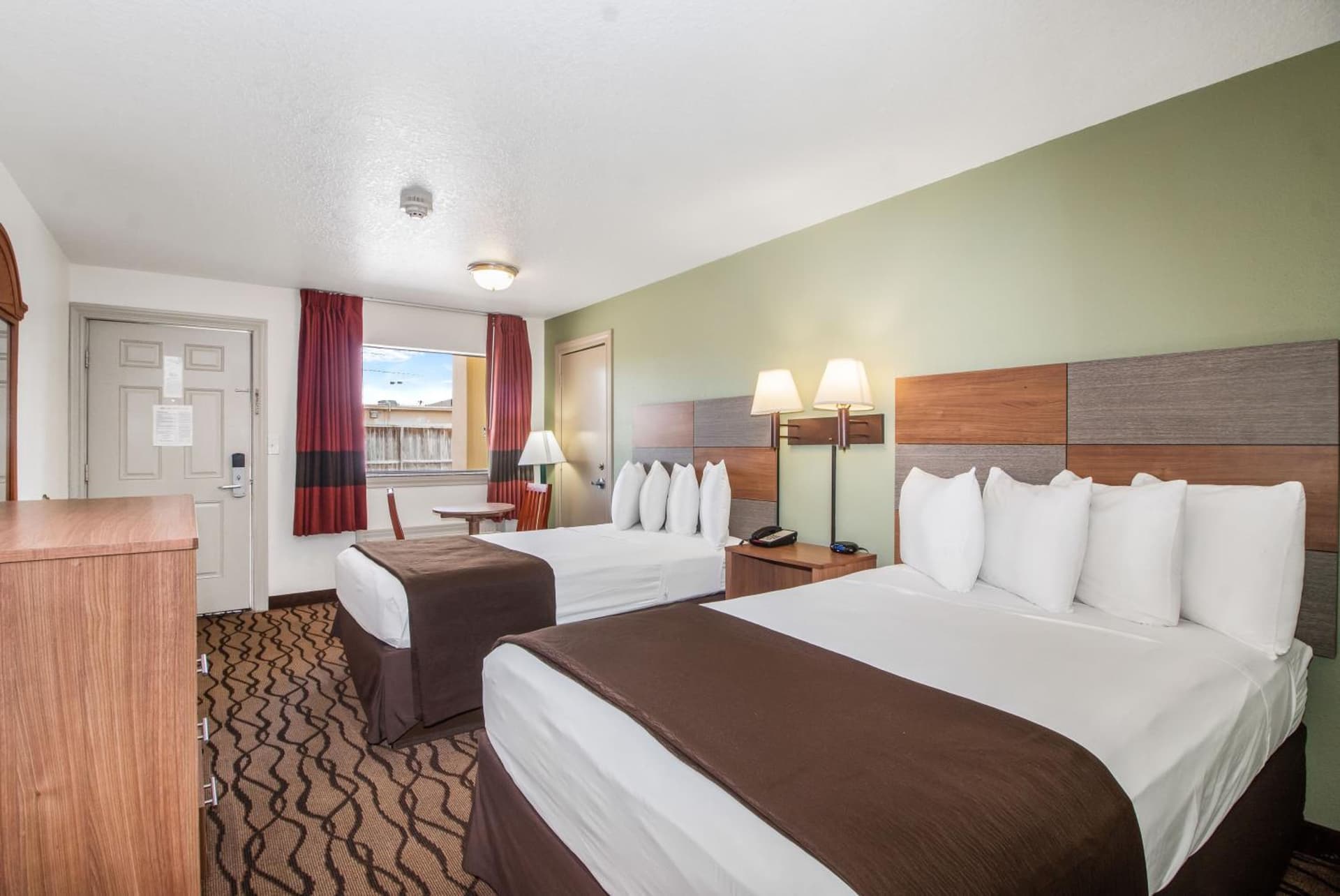 Motel 6 Classic Galveston, TX Beach-Seawall gallery photo in Galveston, TX — image 32