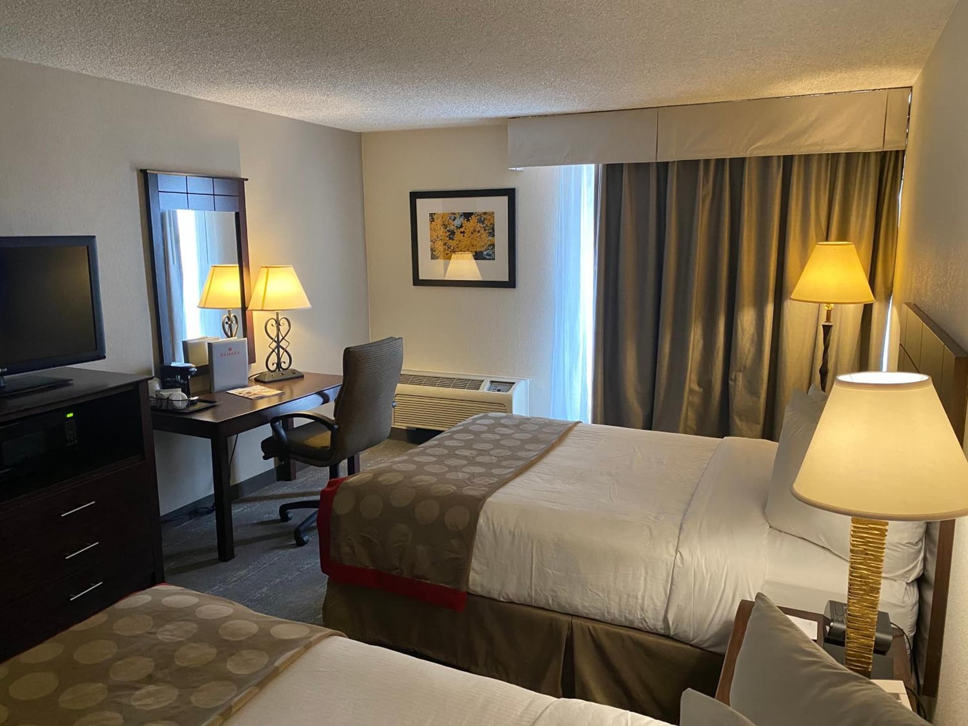 Ramada by Wyndham Albuquerque Midtown gallery photo in Albuquerque, NM — image 61
