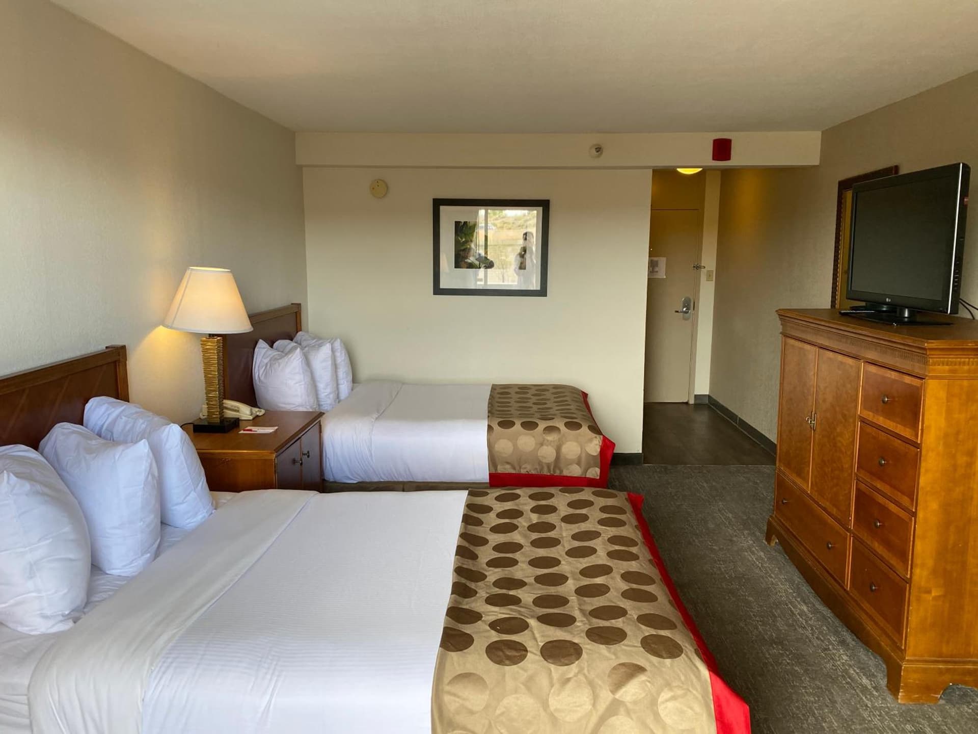 Ramada by Wyndham Albuquerque Midtown gallery photo in Albuquerque, NM — image 32