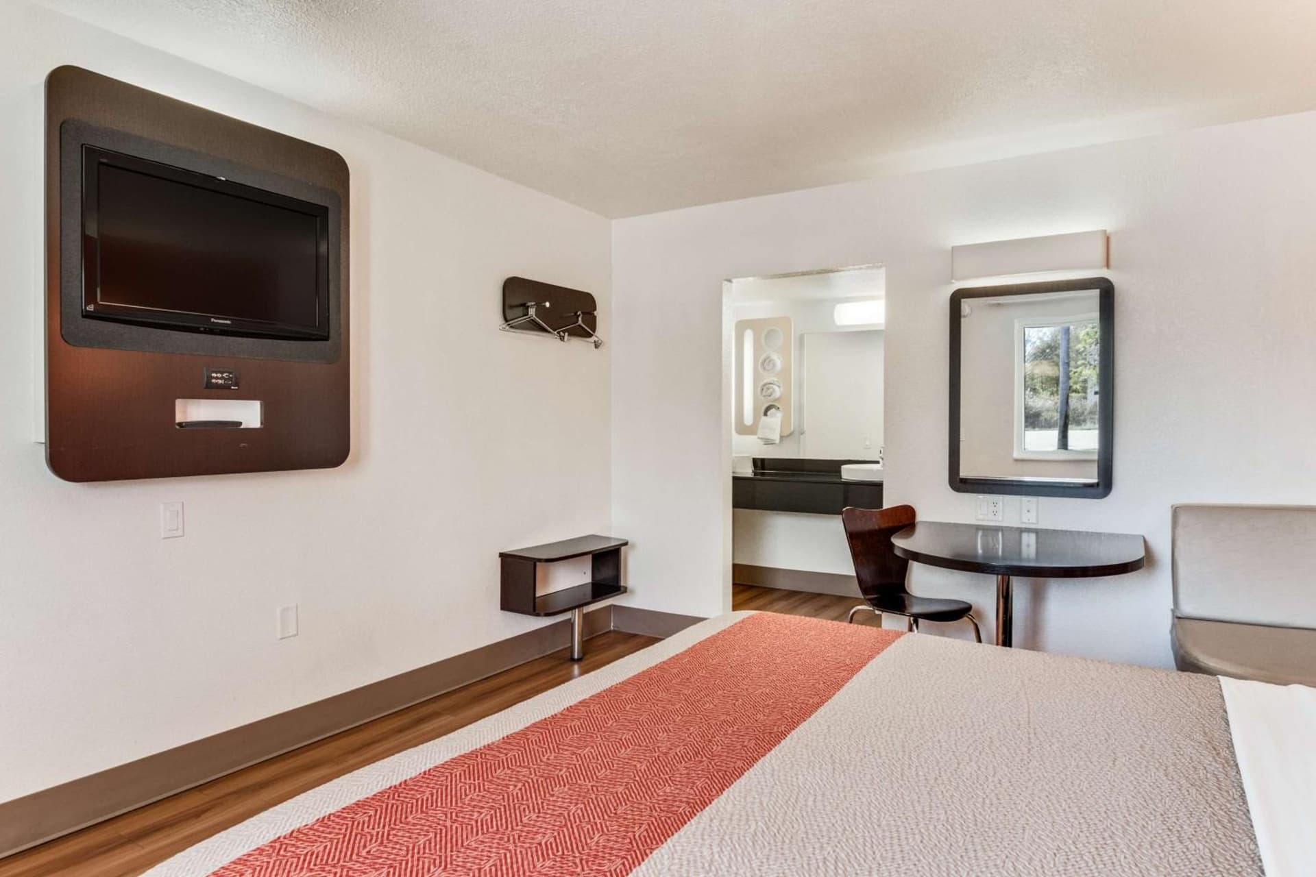Motel 6-Youngstown, OH gallery photo in Youngstown, OH — image 14