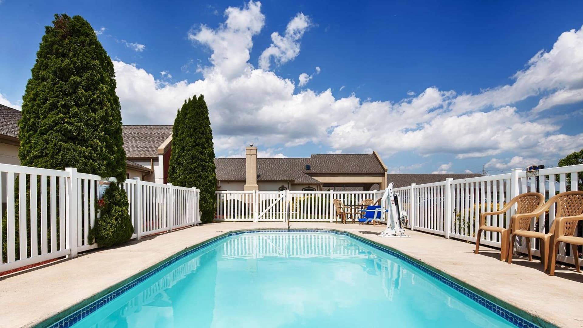 Best Western Chambersburg property views in Chambersburg, PA — gallery photo 3
