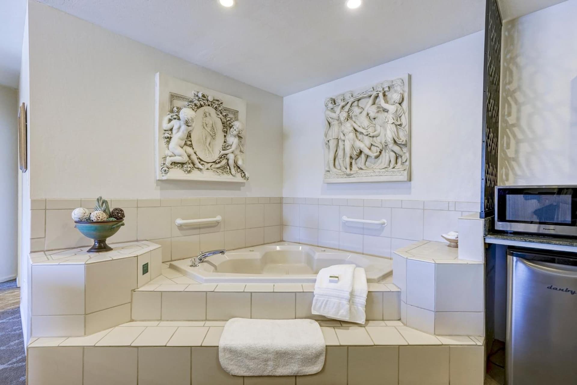 Forest Villas Hotel gallery photo in Prescott, AZ — image 127