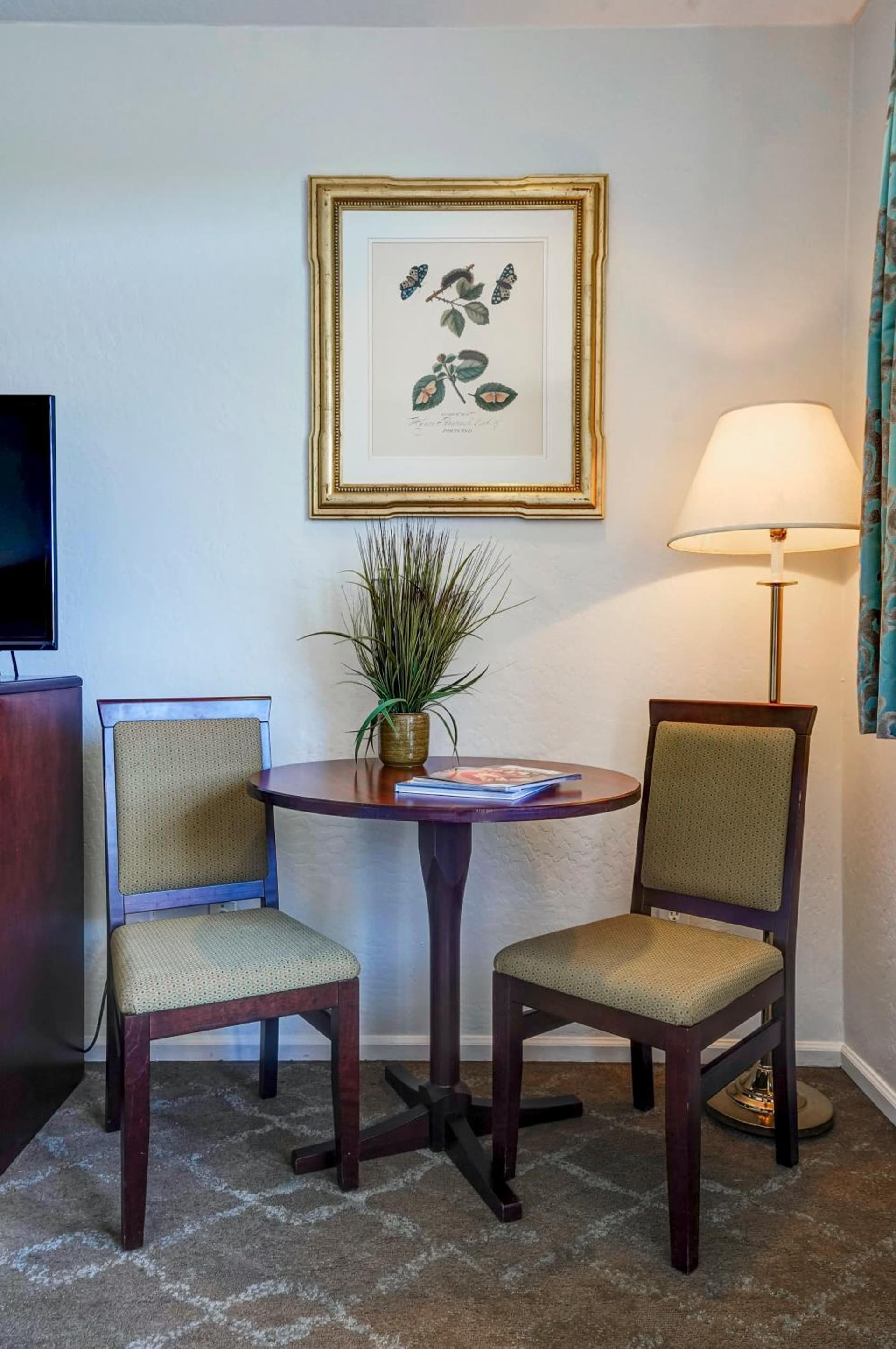 Forest Villas Hotel interior in Prescott, AZ — gallery photo 2