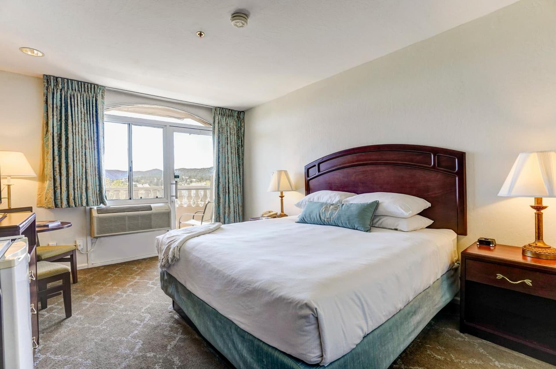 Forest Villas Hotel gallery photo in Prescott, AZ — image 200