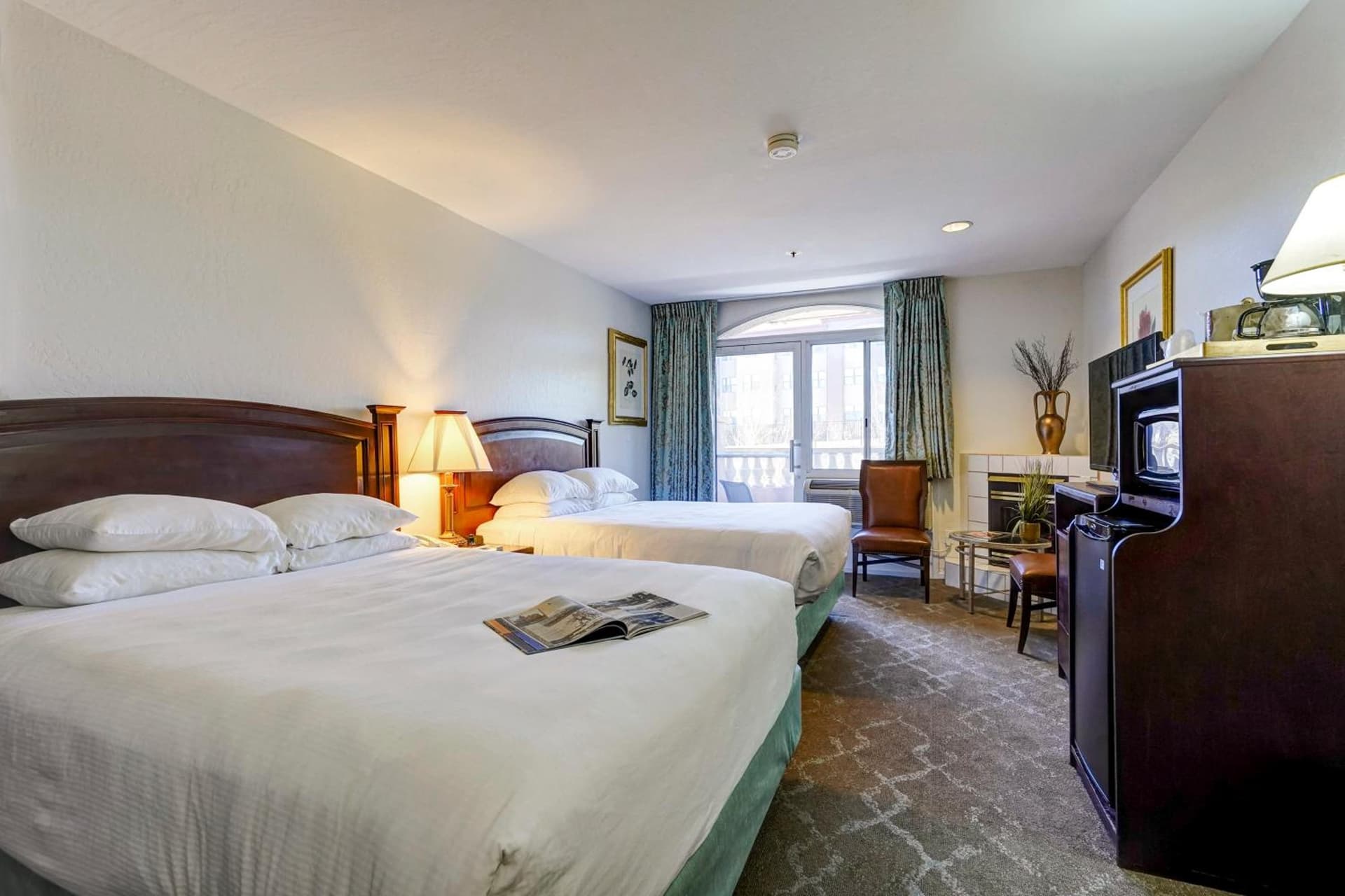 Forest Villas Hotel gallery photo in Prescott, AZ — image 31
