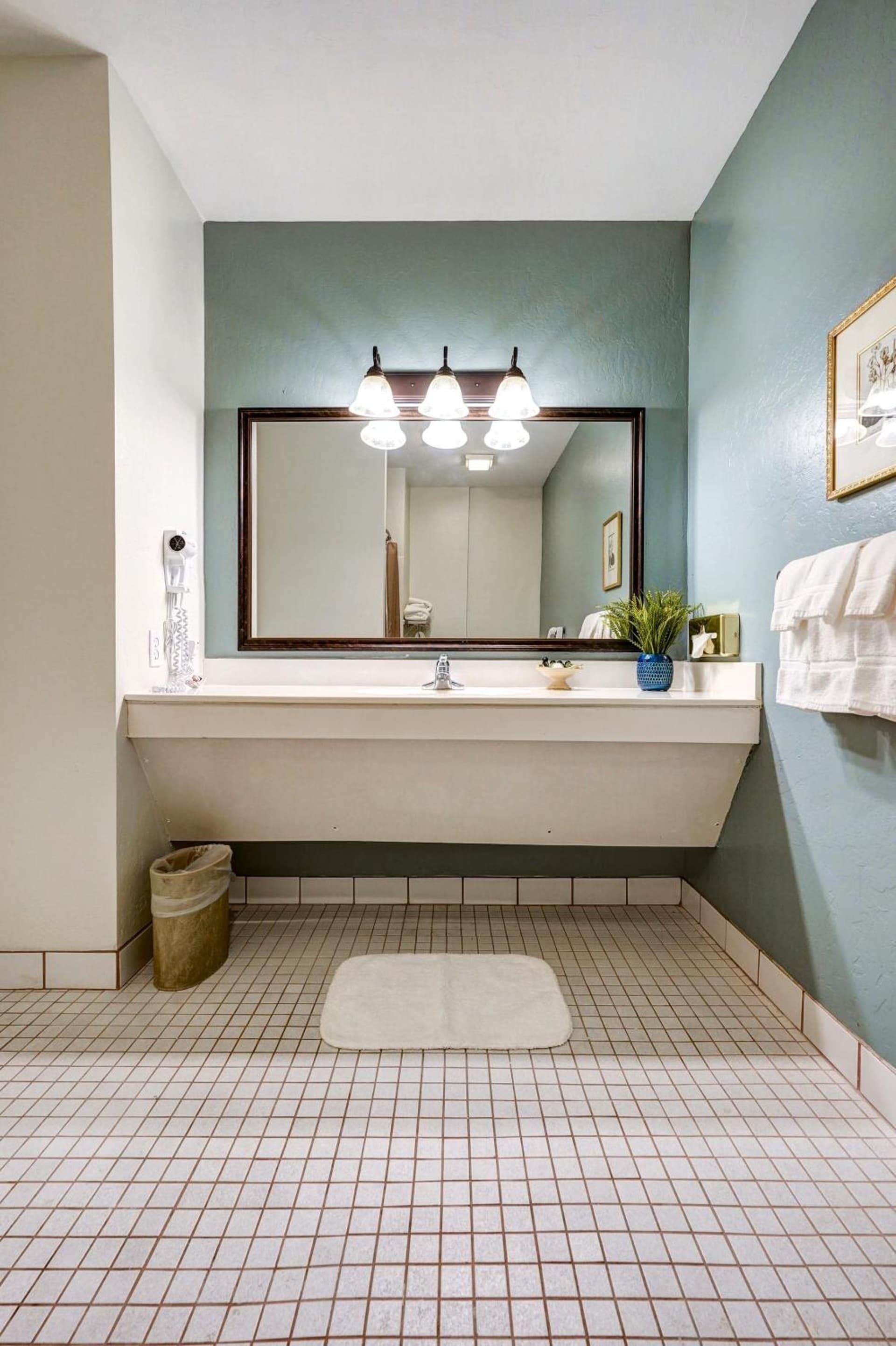Forest Villas Hotel gallery photo in Prescott, AZ — image 16