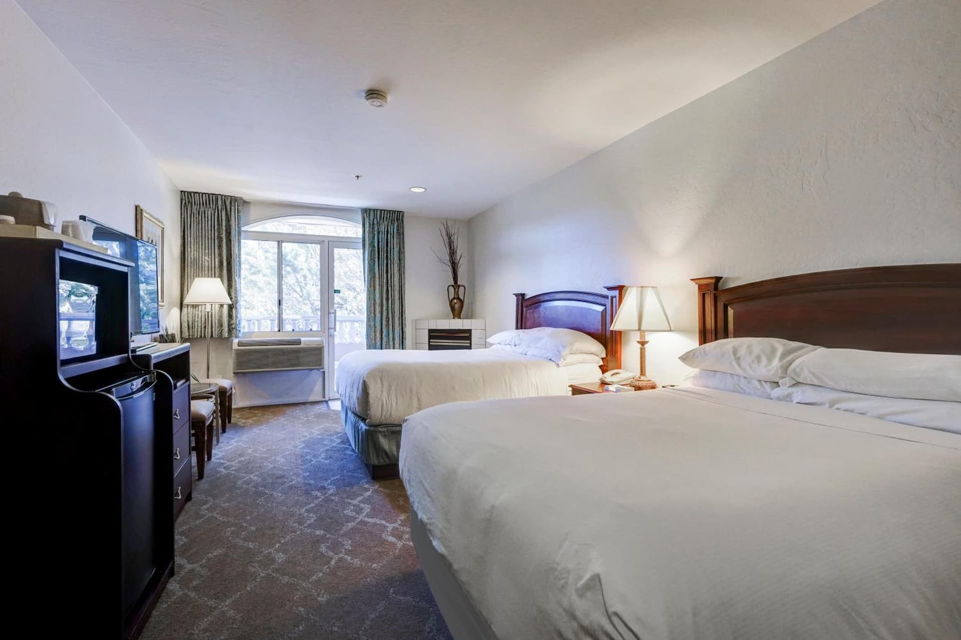 Forest Villas Hotel gallery photo in Prescott, AZ — image 111