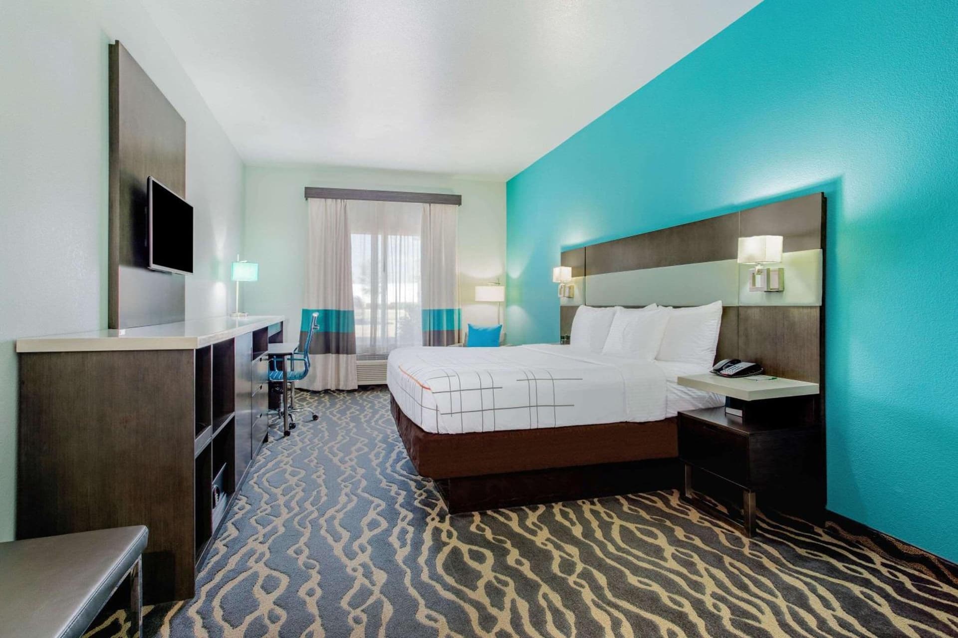 La Quinta Inn & Suites by Wyndham Northlake Ft. Worth gallery photo in Northlake, TX — image 14