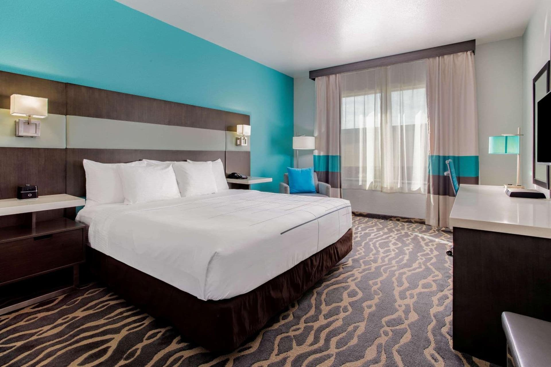 La Quinta Inn & Suites by Wyndham Northlake Ft. Worth gallery photo in Northlake, TX — image 5