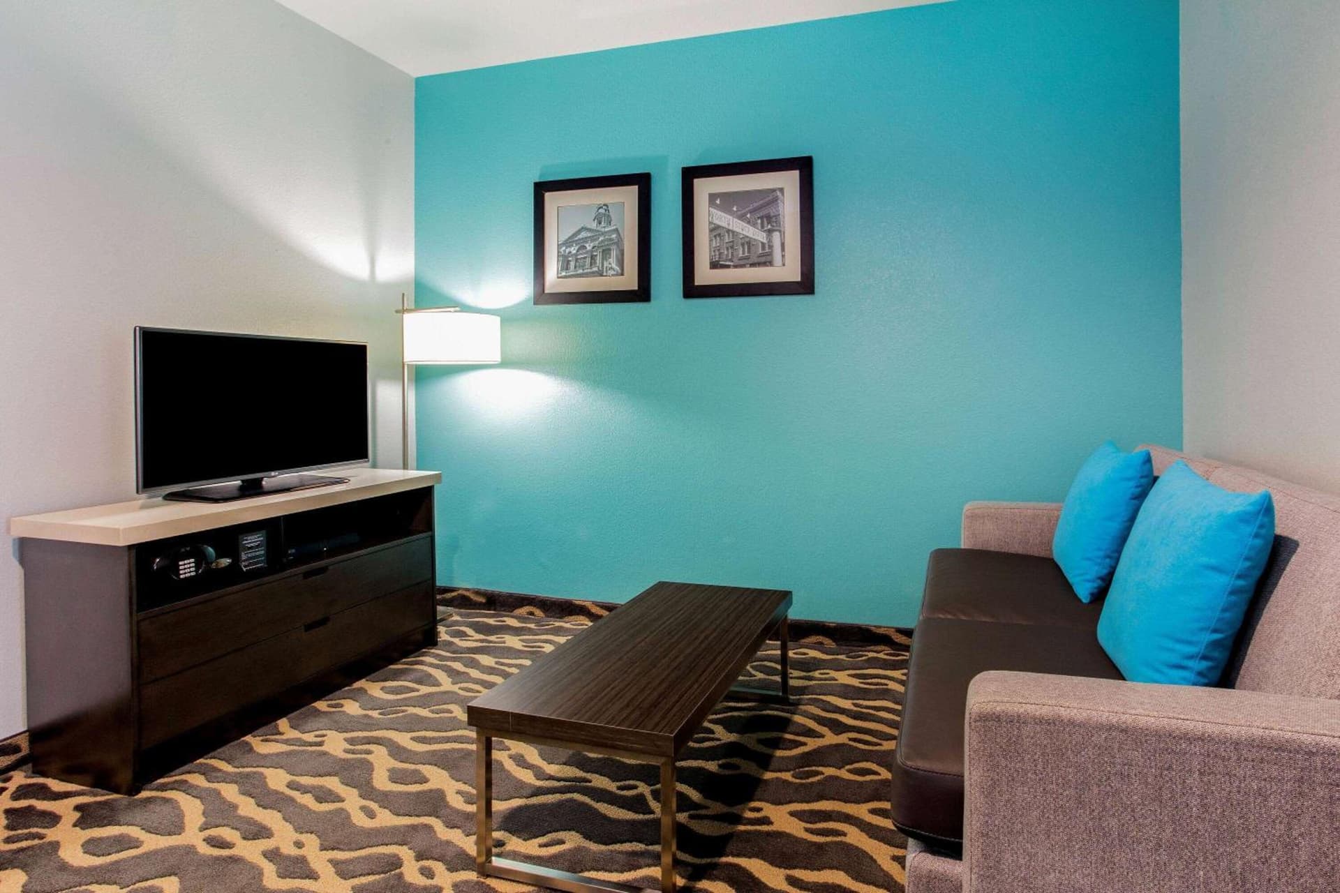 La Quinta Inn & Suites by Wyndham Northlake Ft. Worth gallery photo in Northlake, TX — image 32