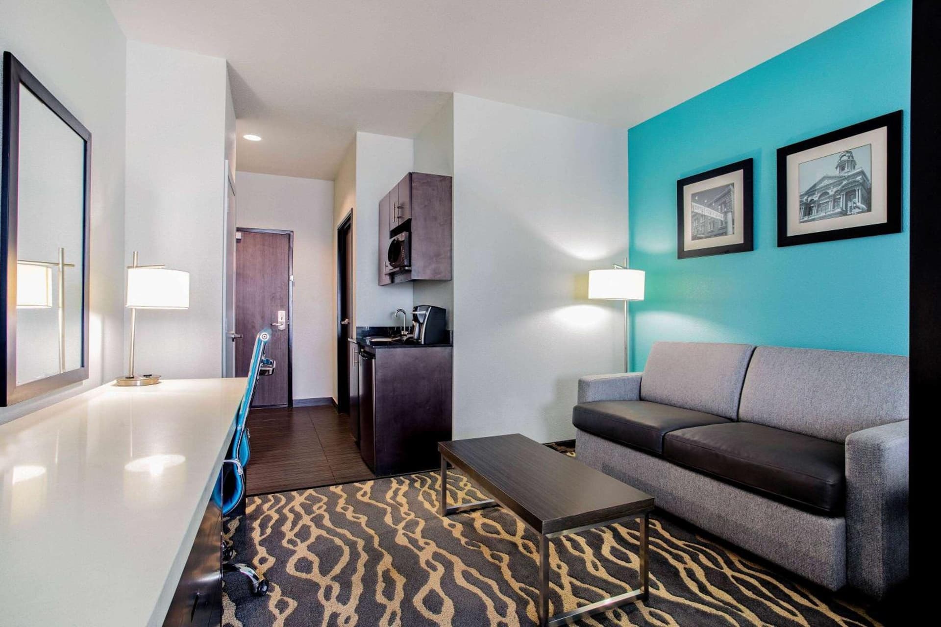 La Quinta Inn & Suites by Wyndham Northlake Ft. Worth gallery photo in Northlake, TX — image 41