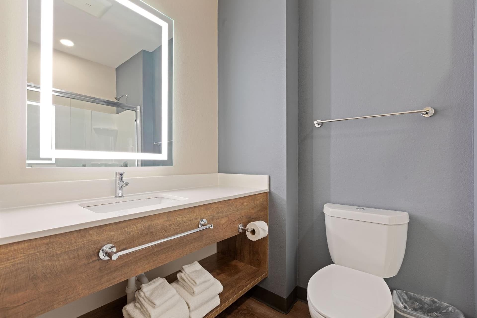 Extended Stay America Premier Suites - Tampa - Gibsonton - Riverview gallery photo in Gibsonton, FL — image 11
