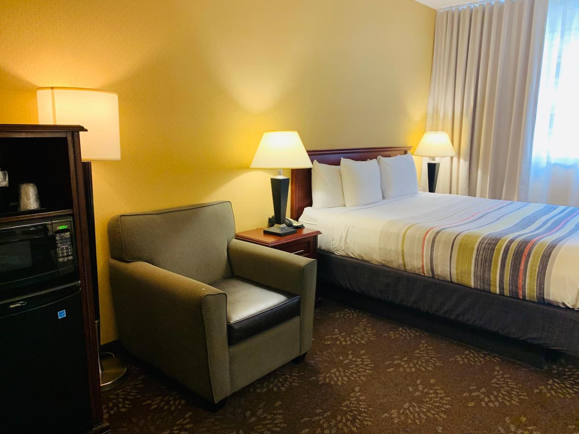 Country Inn & Suites by Radisson, San Jose International Airport, CA property views in San Jose, CA — gallery photo 3