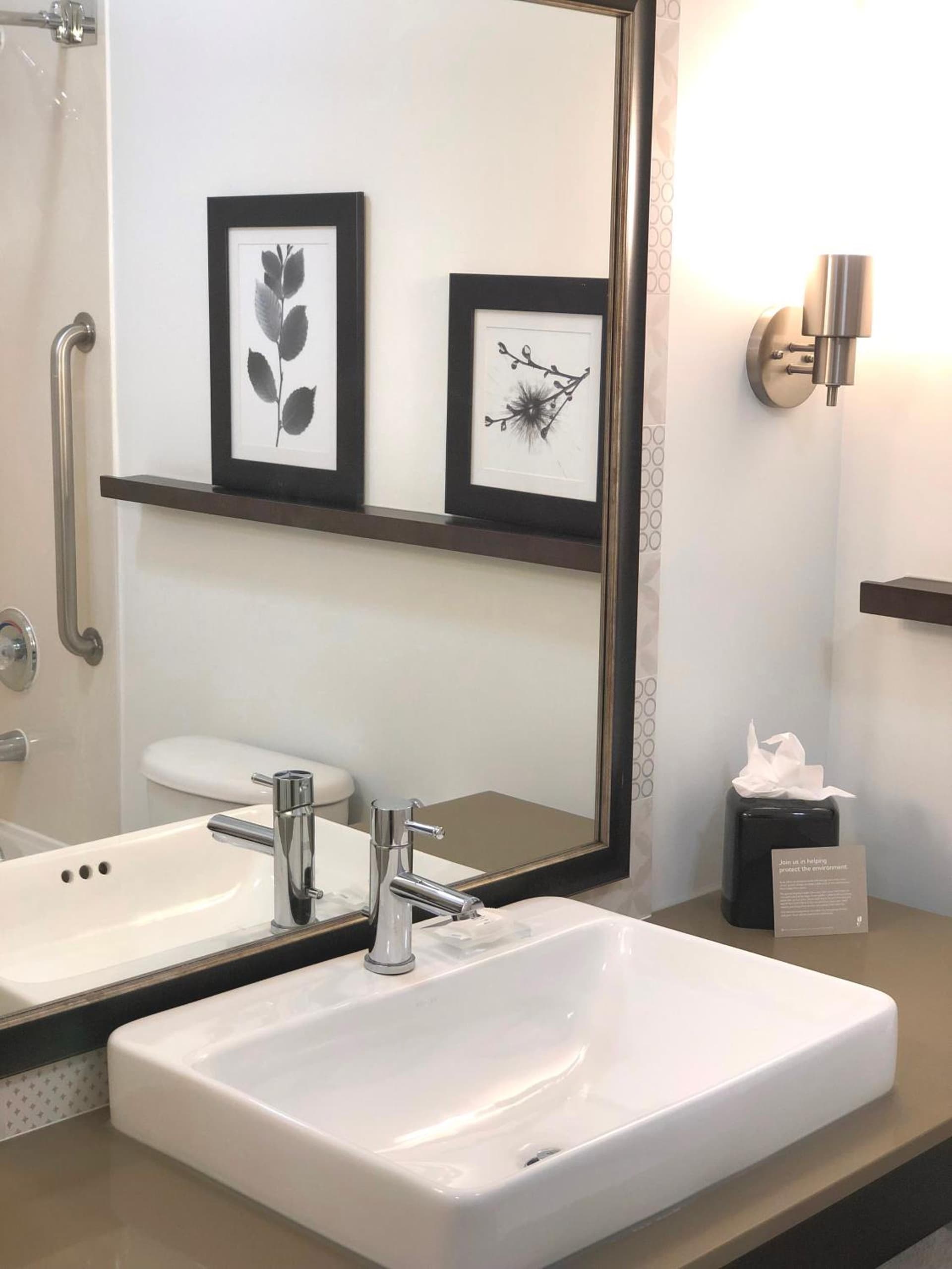 Country Inn & Suites by Radisson, San Jose International Airport, CA gallery photo in San Jose, CA — image 37