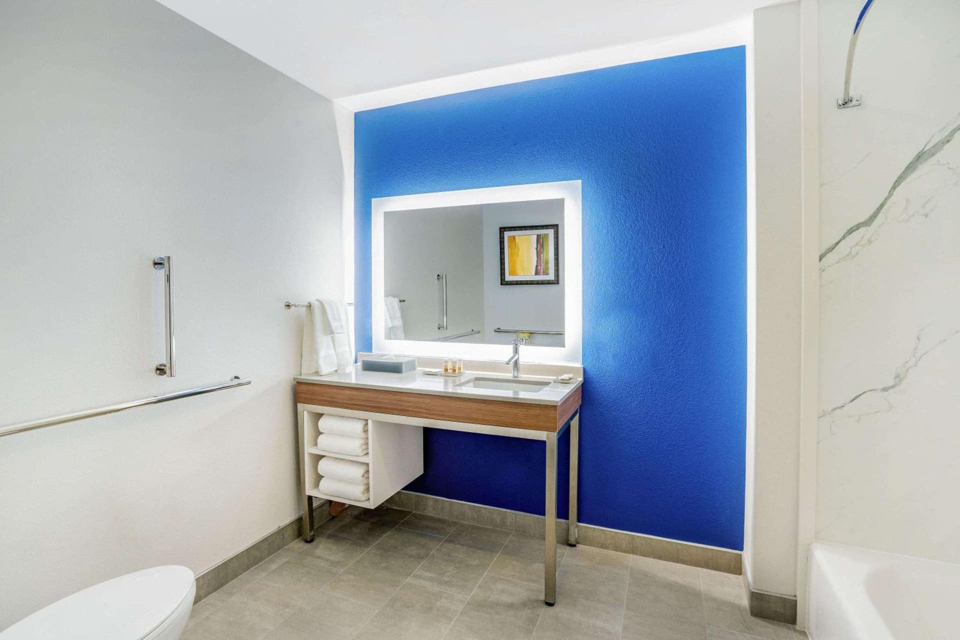 La Quinta Inn & Suites by Wyndham Katy gallery photo in Katy, TX — image 24