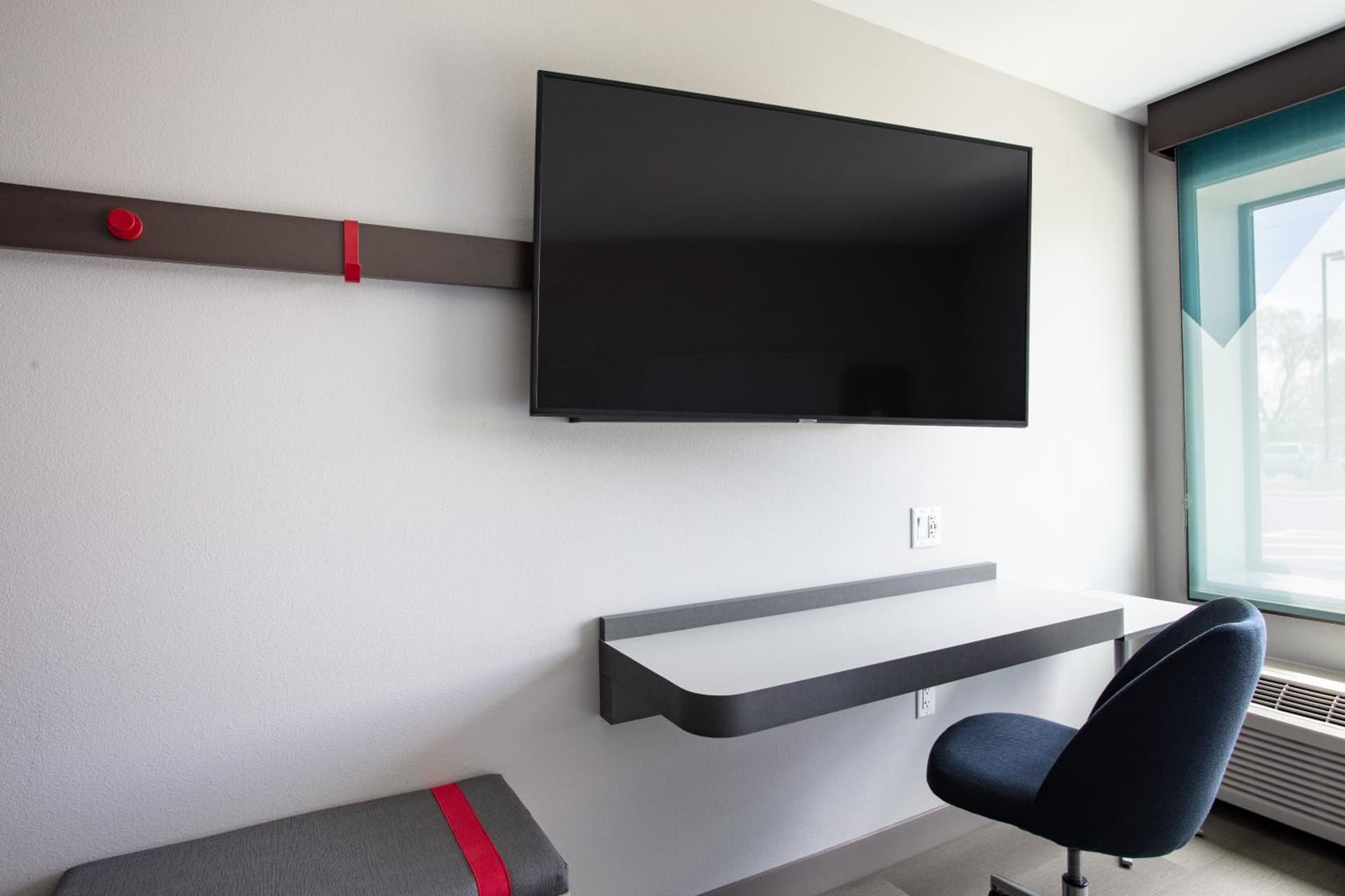 avid hotels - Madison - Monona by IHG gallery photo in Monona, WI — image 29